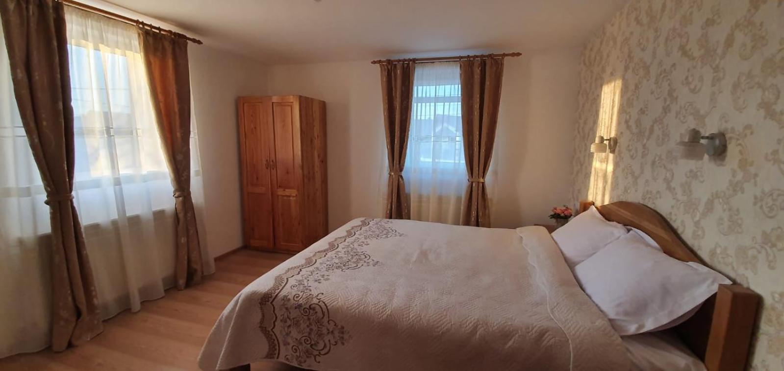 Casa Primaverii view 3