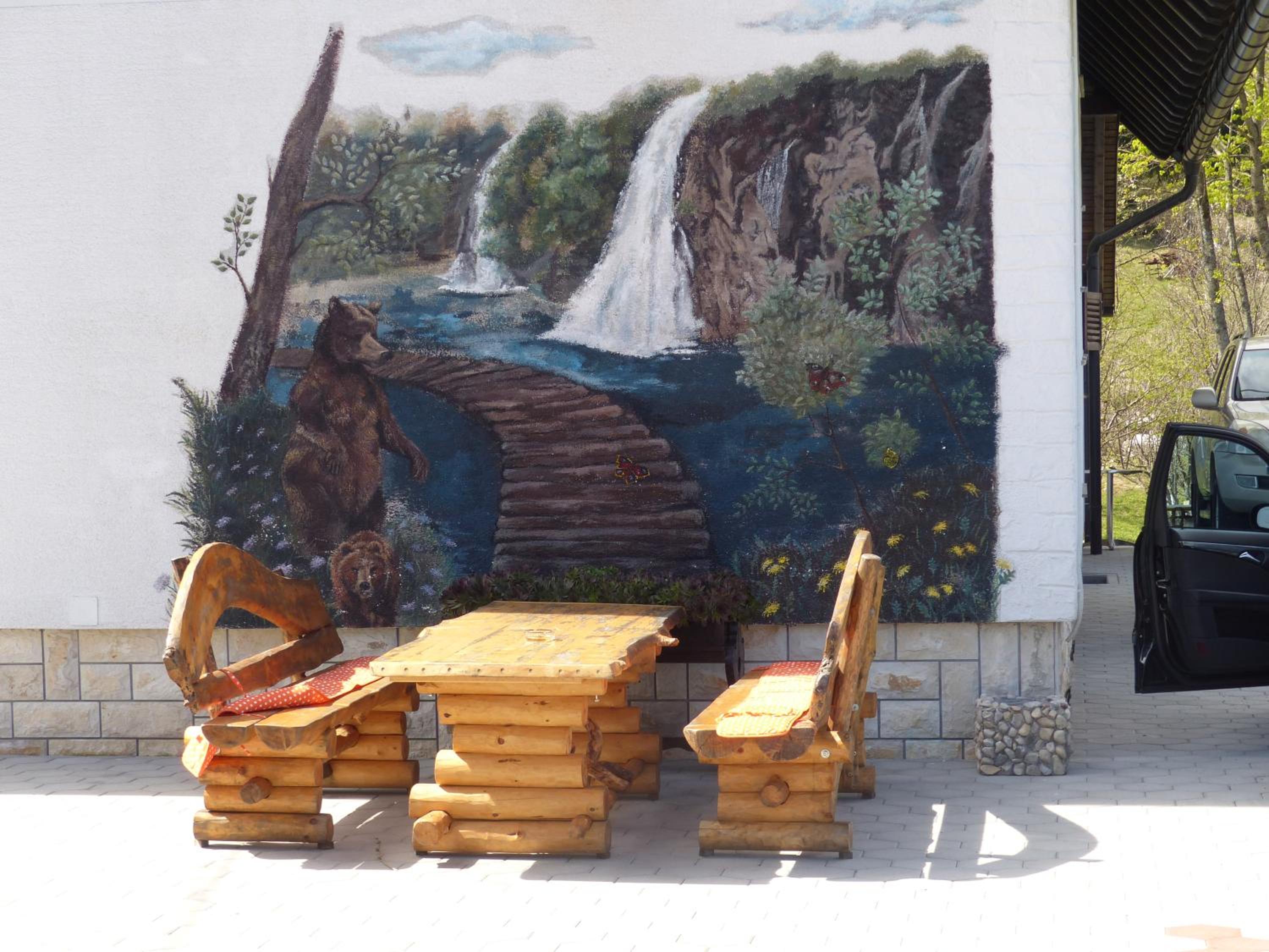 Photo 48