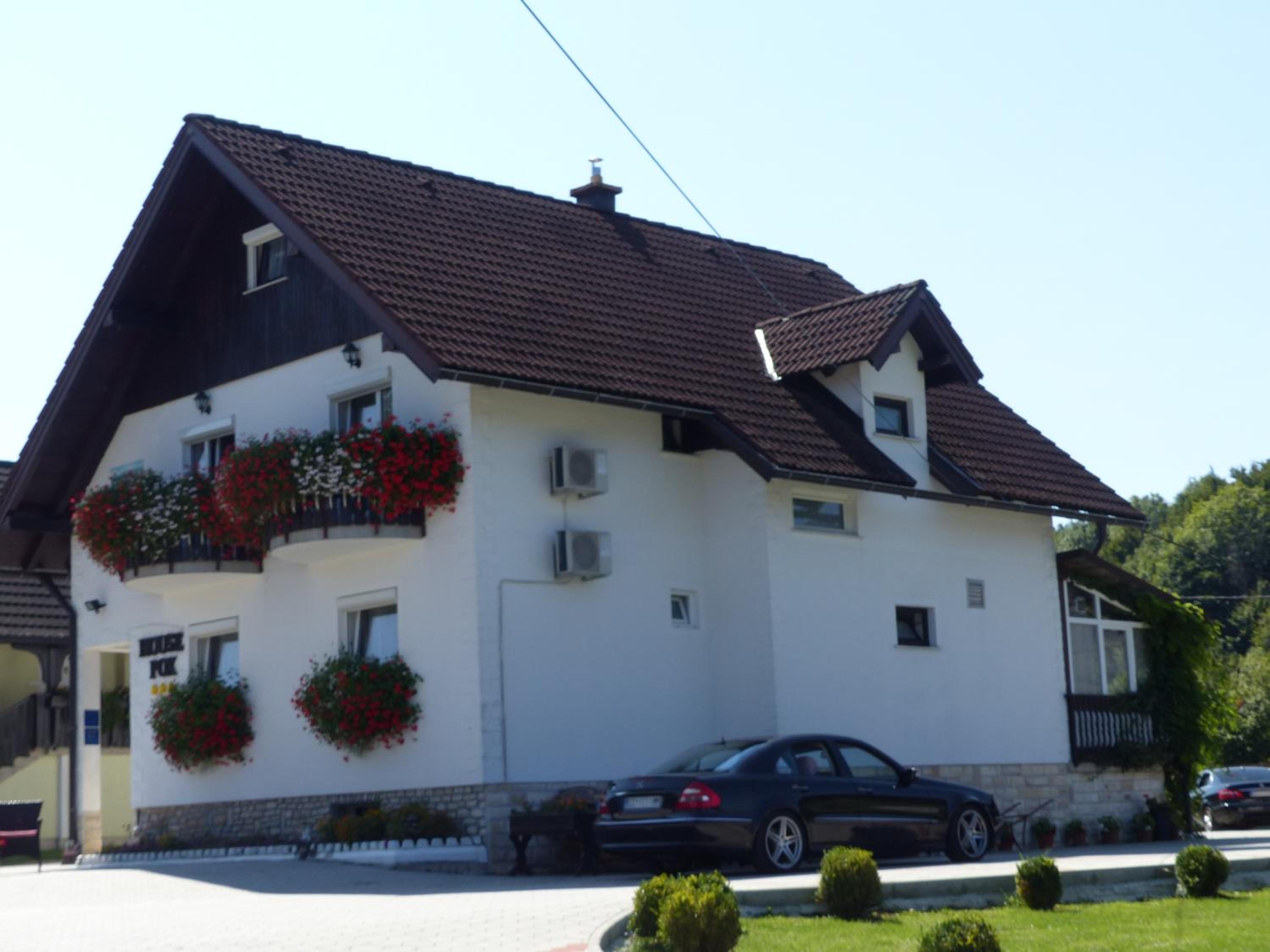 Photo 44