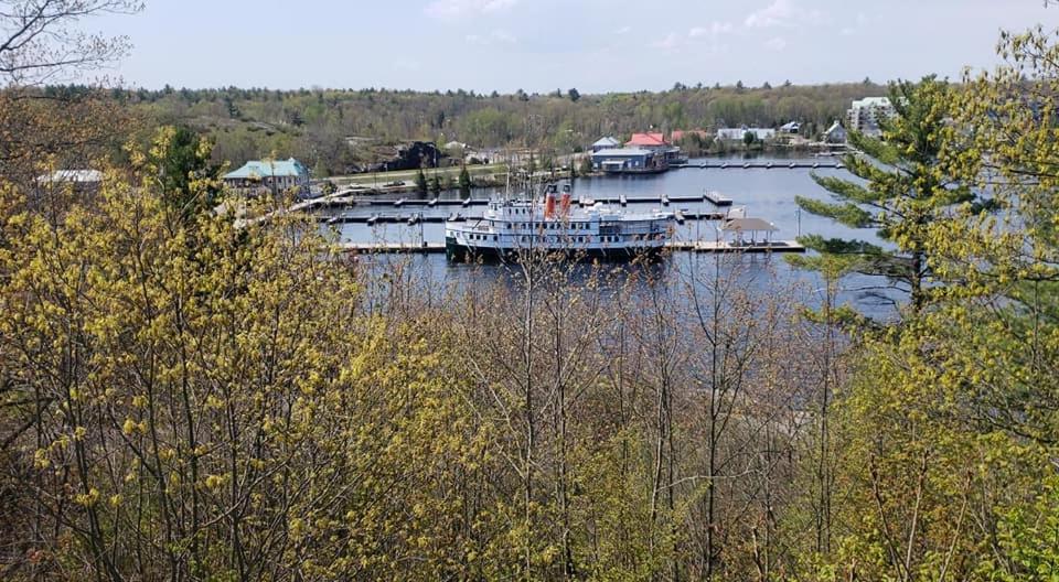 Blue Spruce Bed and Breakfast Muskoka