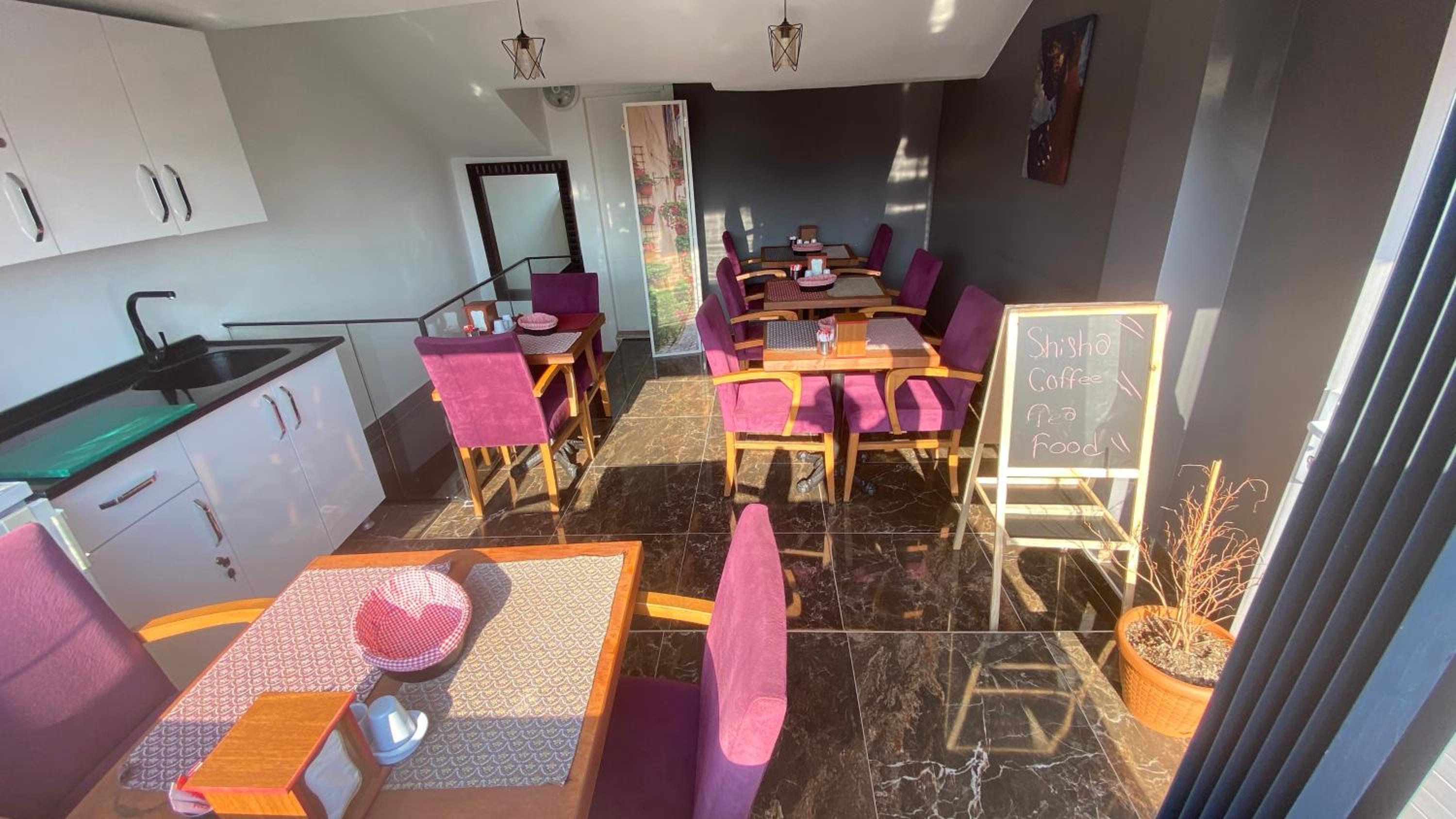 La Petite Maison Otel - Image 18