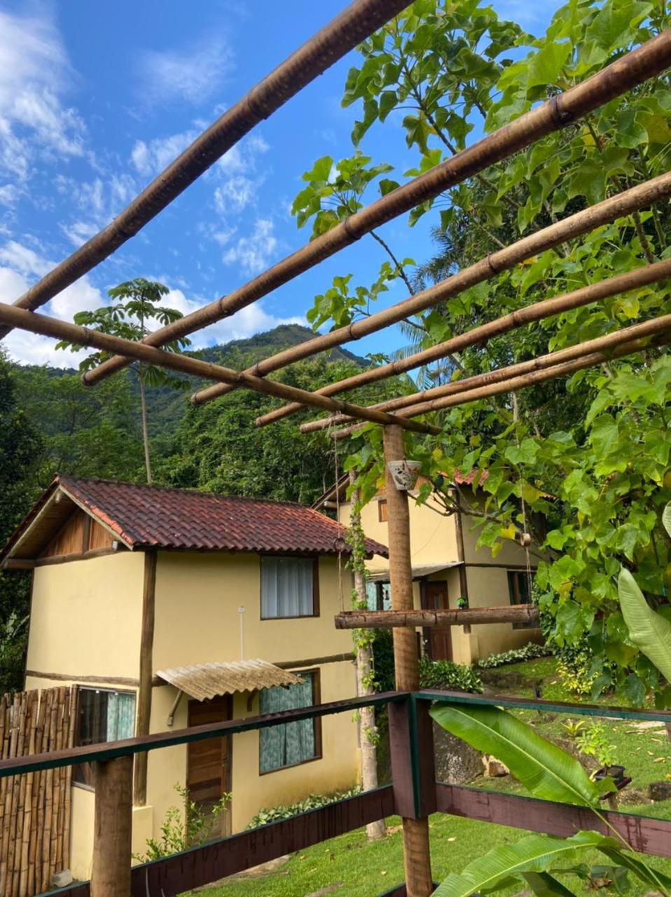 Chalé Bonito Paraty - Acomodações Privativas - Natureza - Wi-fi - TV - Garagem view 5