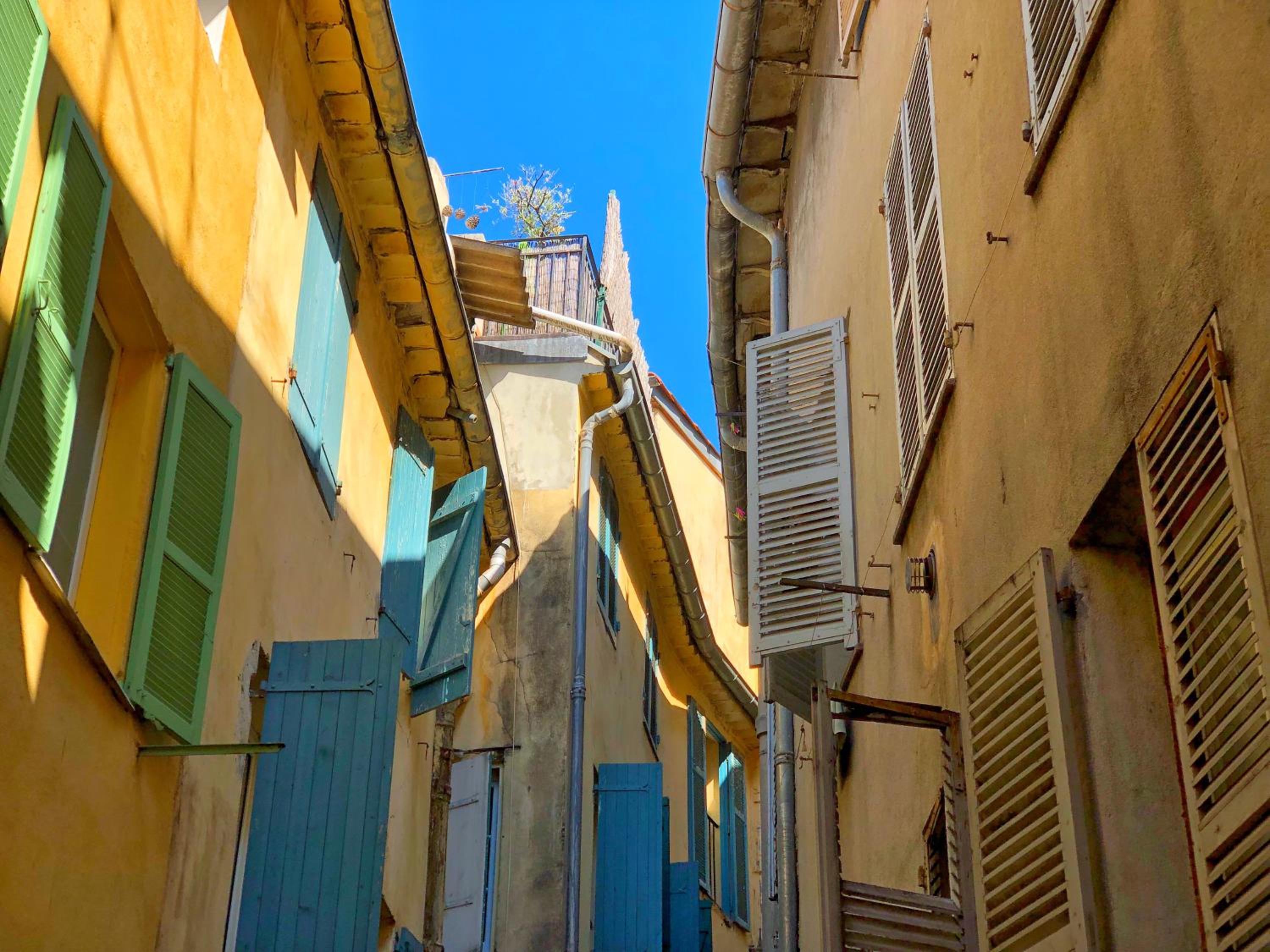 Cosy modern studio in the heart of Nice with AC