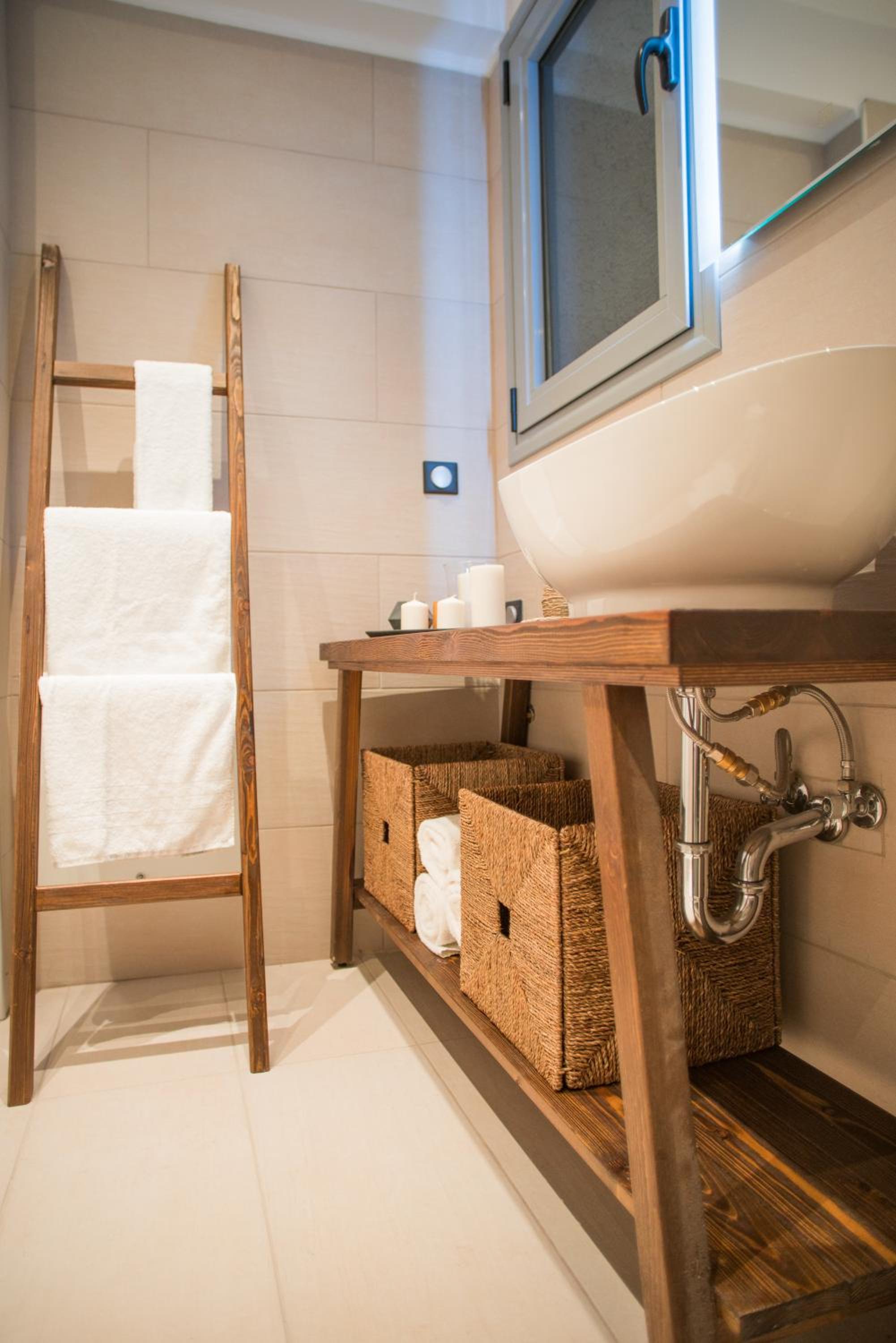 Athenian Living Suites