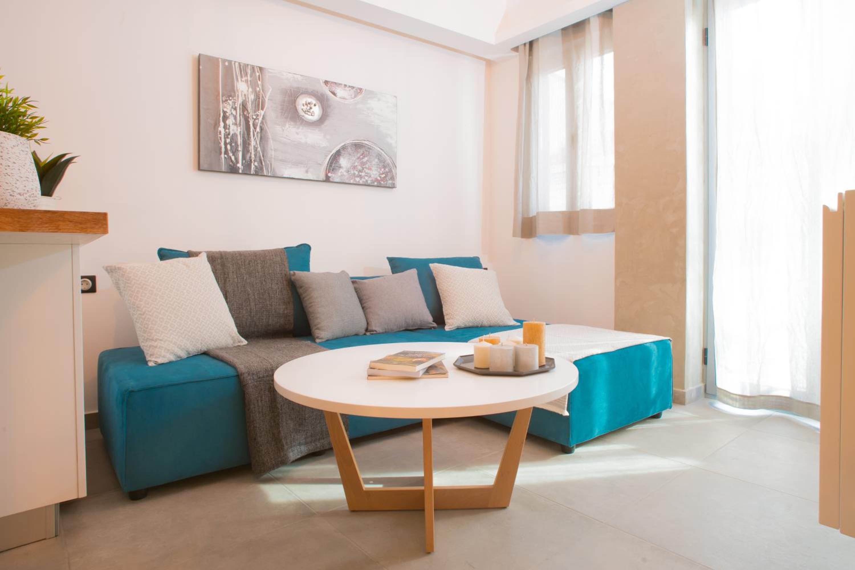 Athenian Living Suites