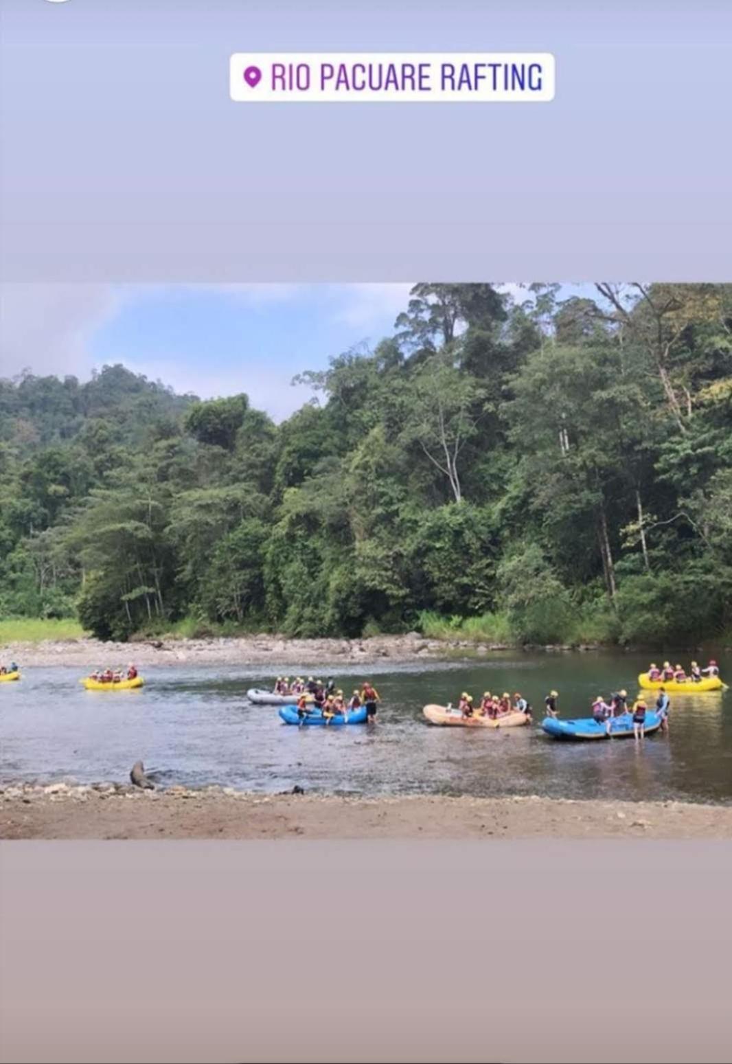 Hostal y cabinas anita-and rafting tour!