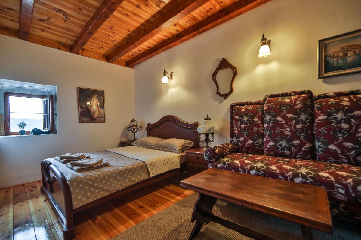 Royal Villa Ana view 3