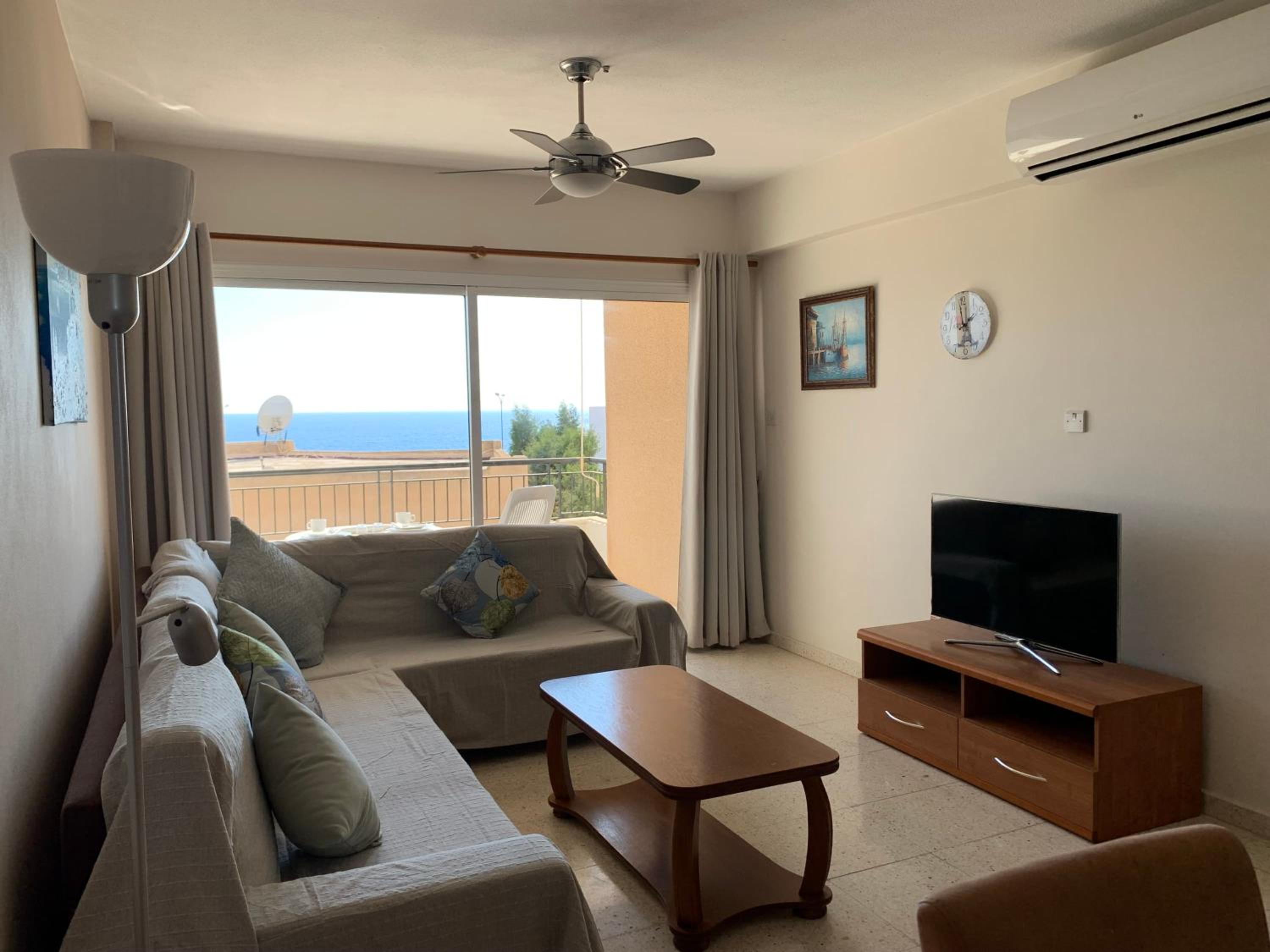 King's Palace - very spacious 1 bed apartment view 4