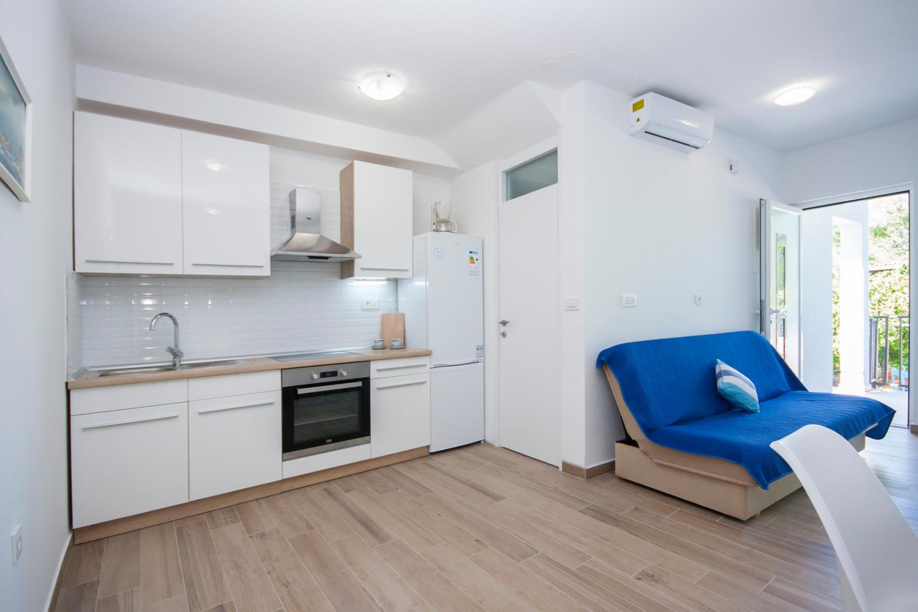 Holiday Home Ivana view 3