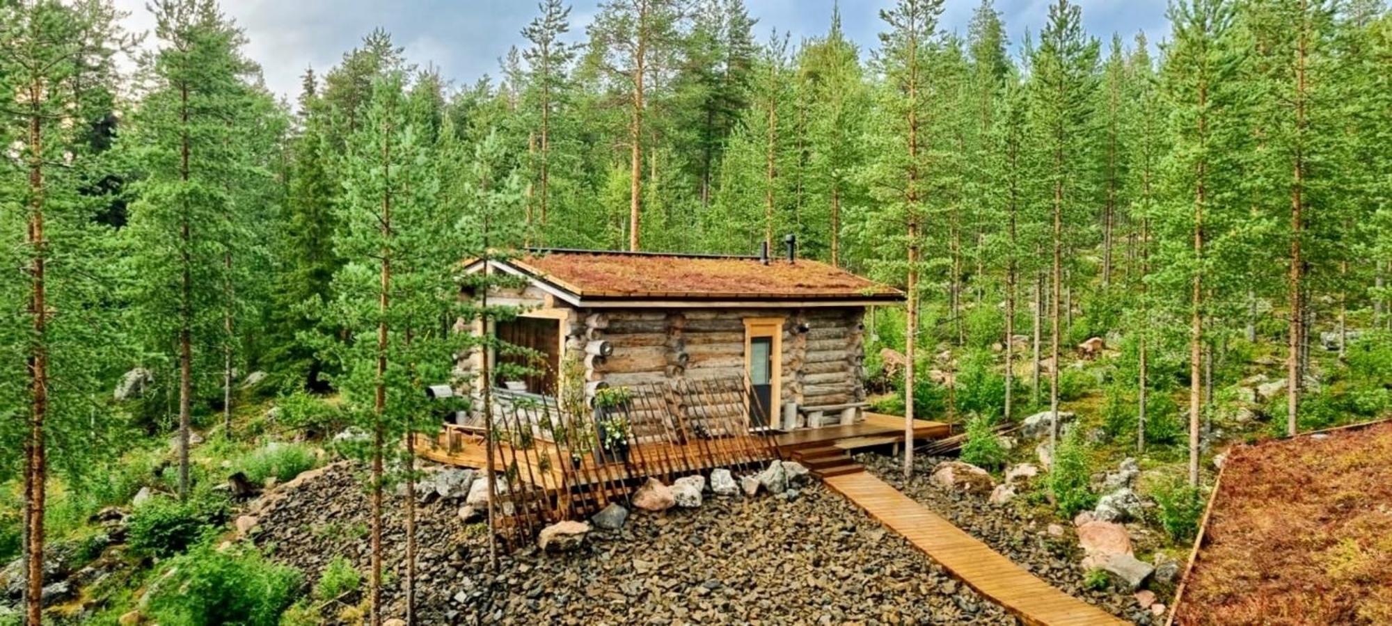 Hotel Cozy Log Cabin by Invisible Forest Lodge - Image 1