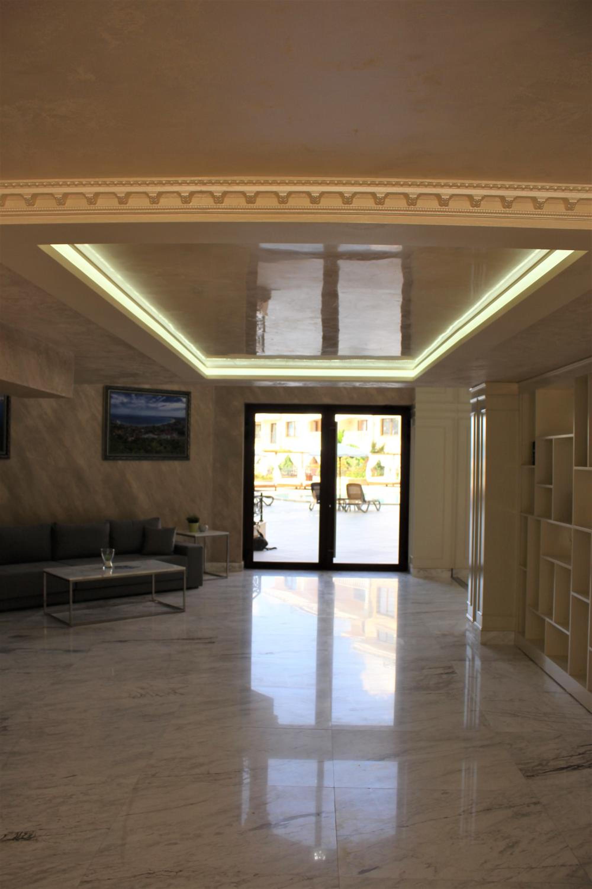 Valencia Gardens Luxury Studios