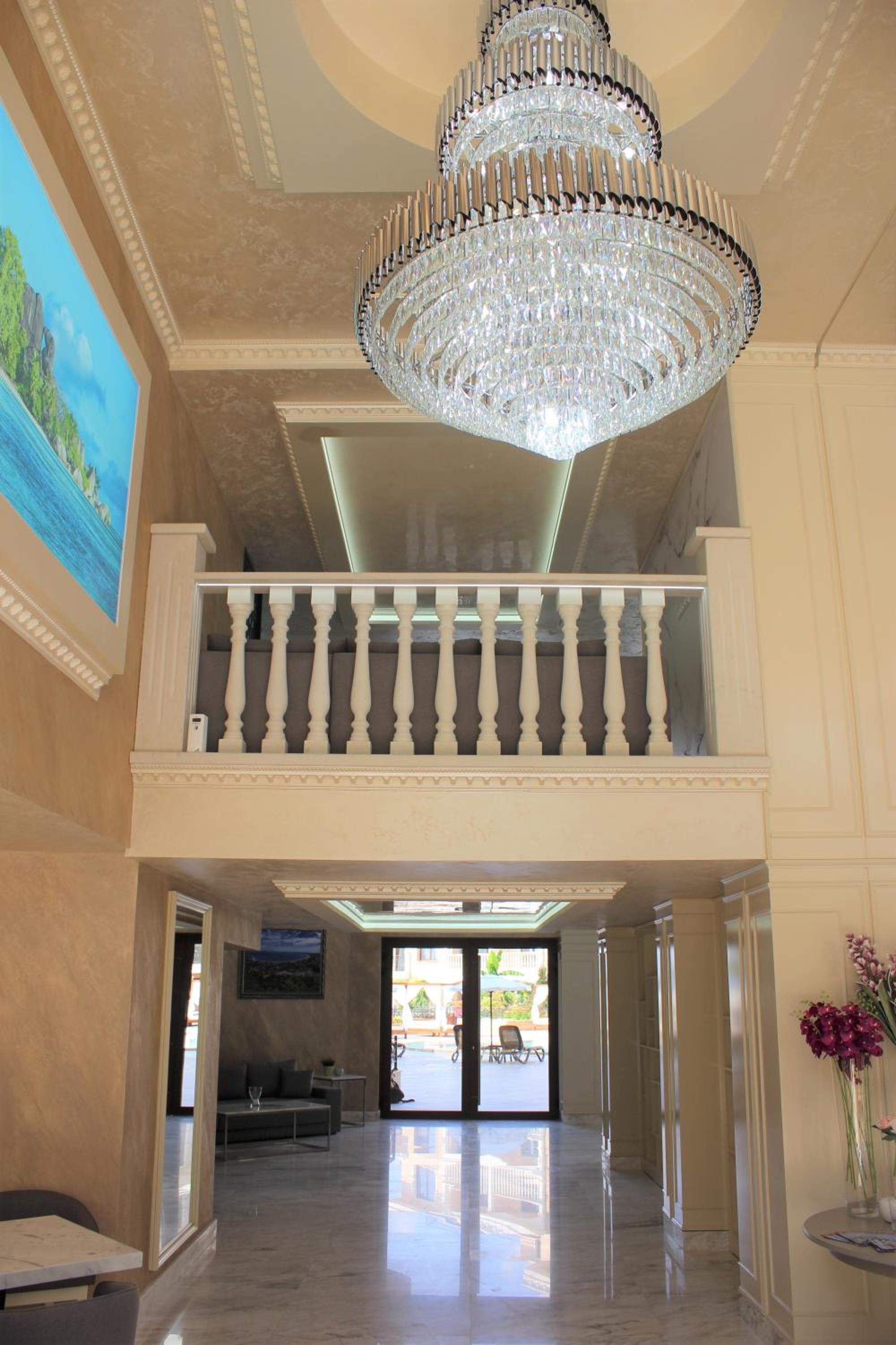 Valencia Gardens Luxury Studios