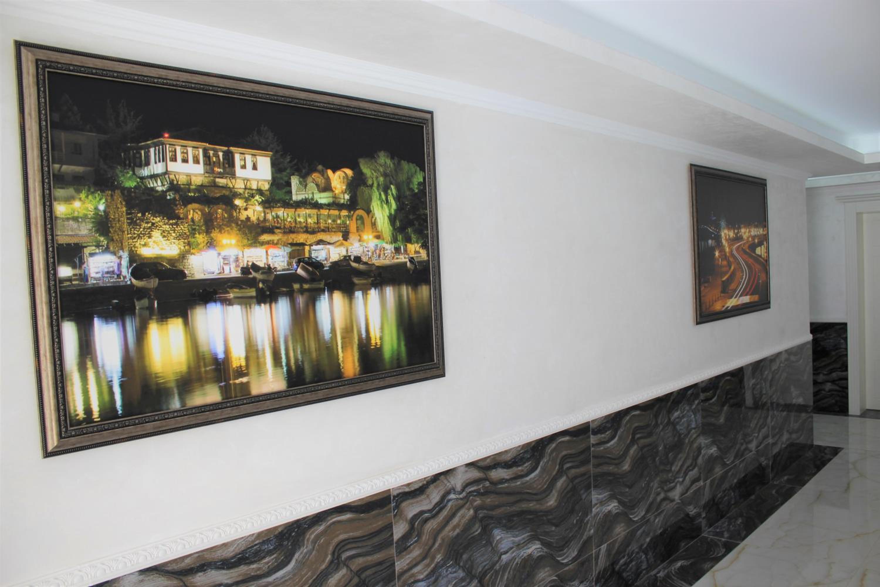 Valencia Gardens Luxury Studios