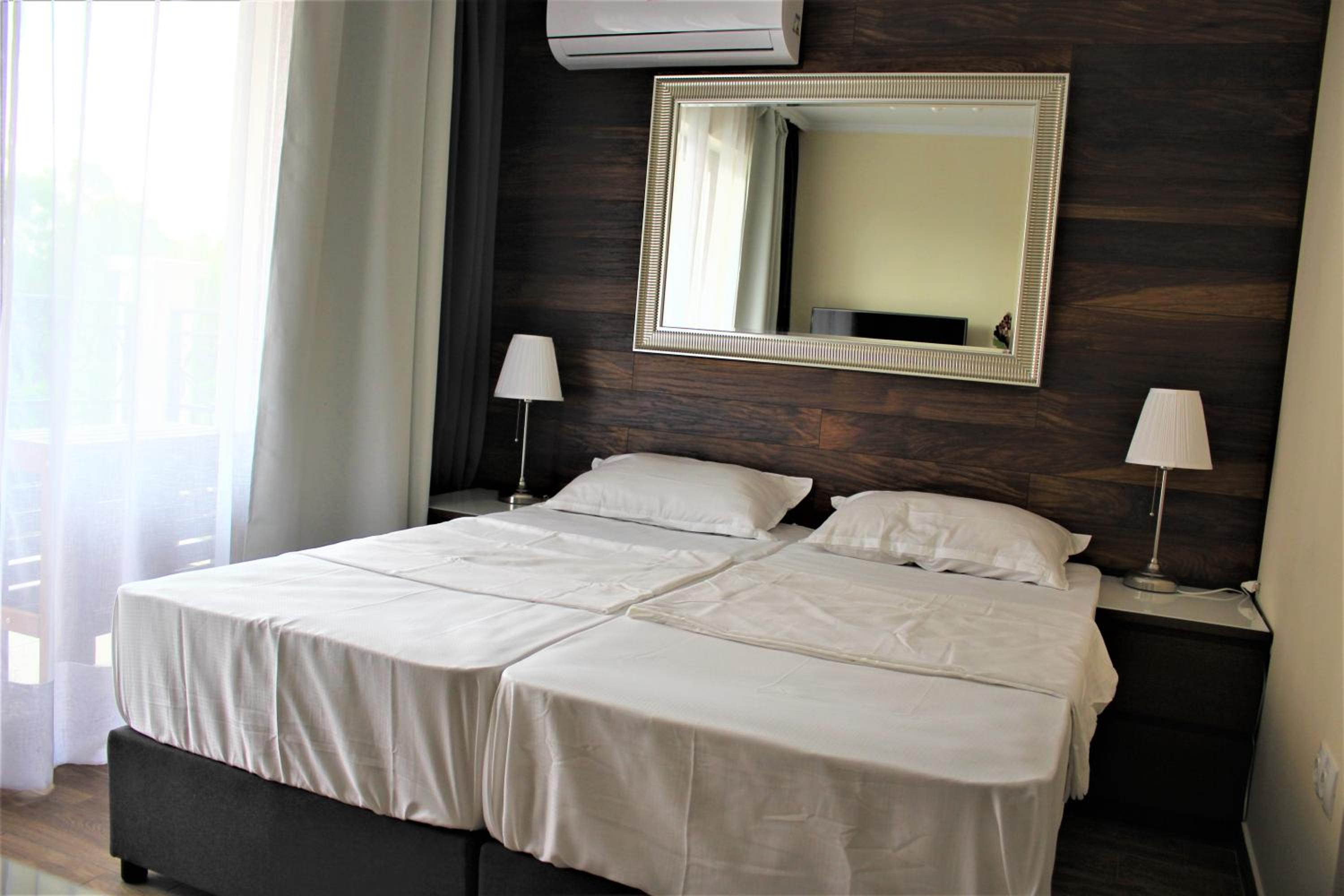 Valencia Gardens Luxury Studios