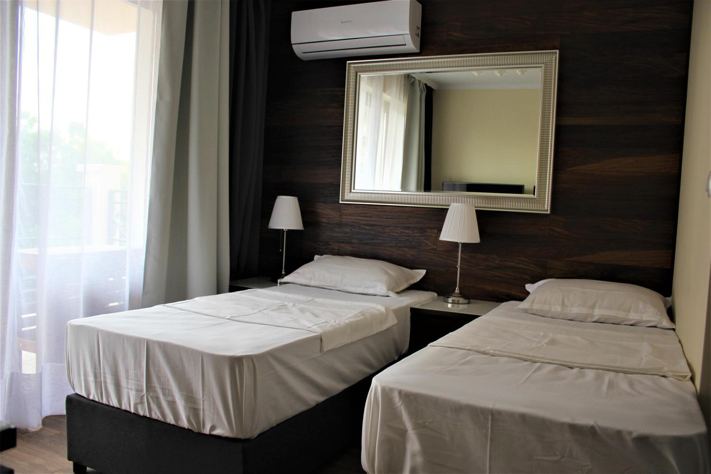 Valencia Gardens Luxury Studios