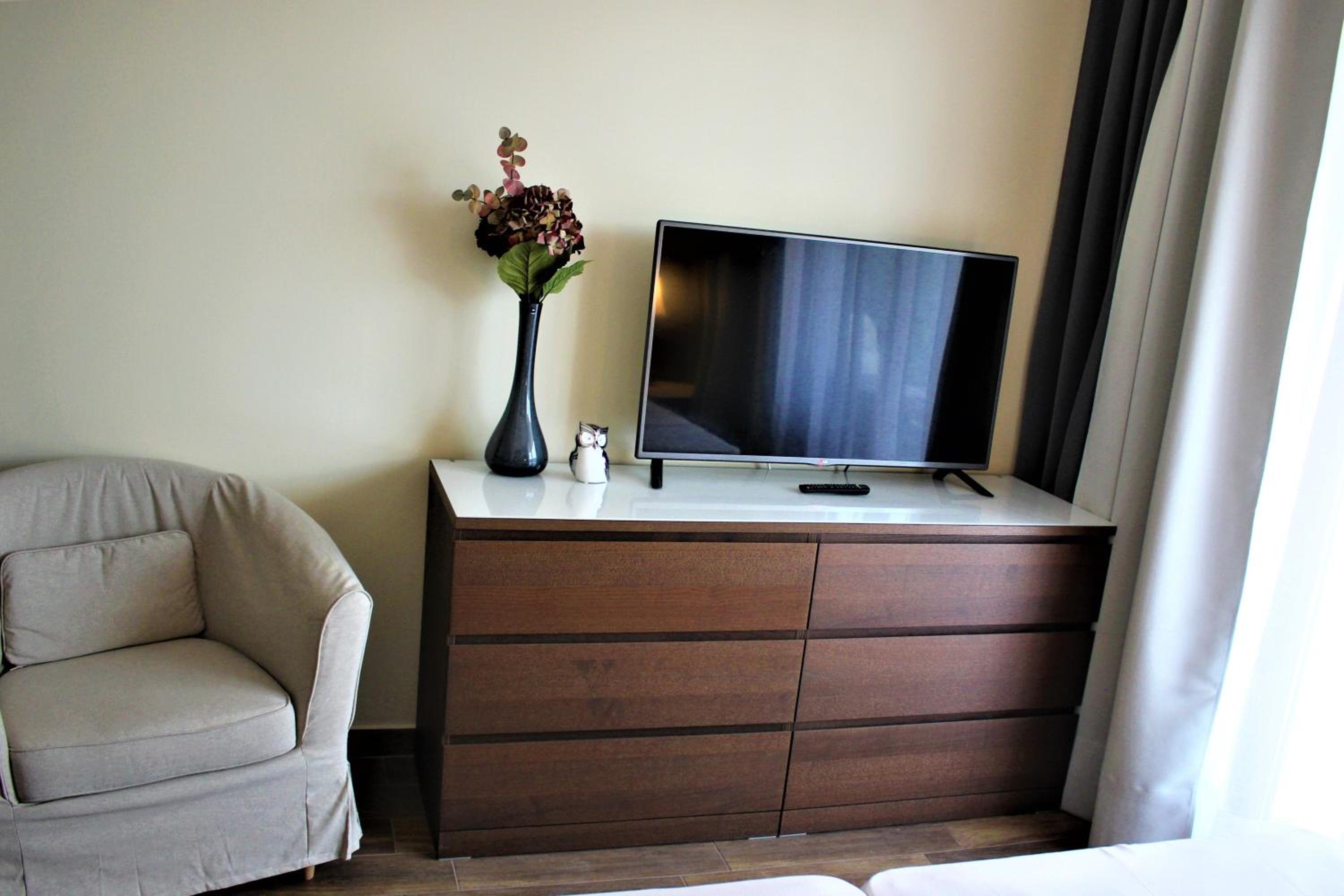 Valencia Gardens Luxury Studios