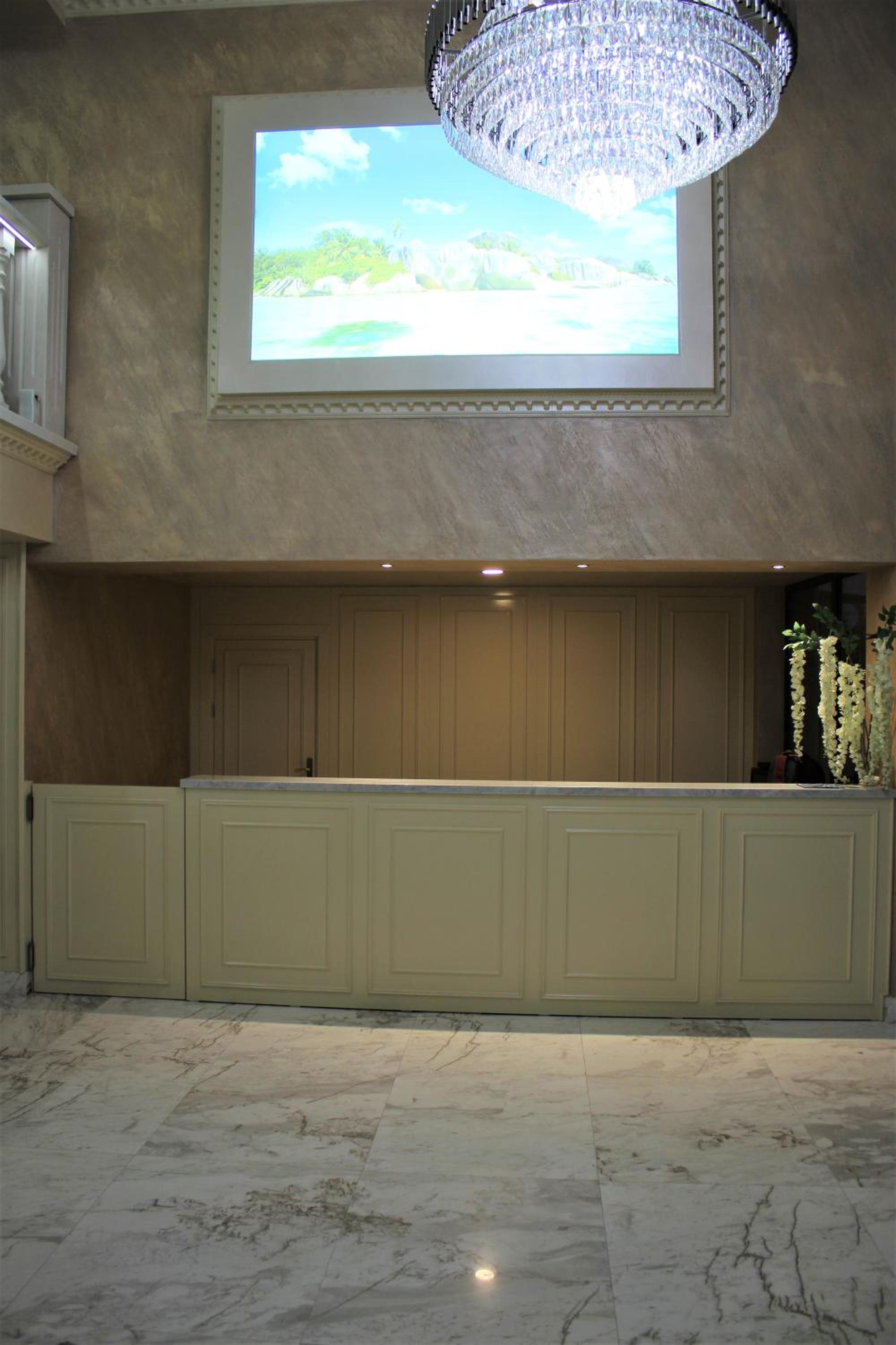 Valencia Gardens Luxury Studios