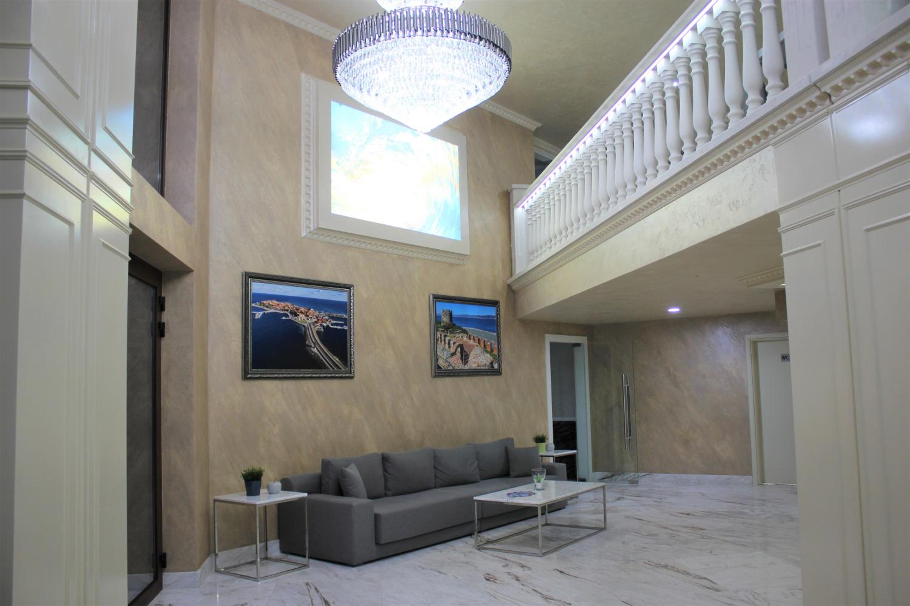 Valencia Gardens Luxury Studios