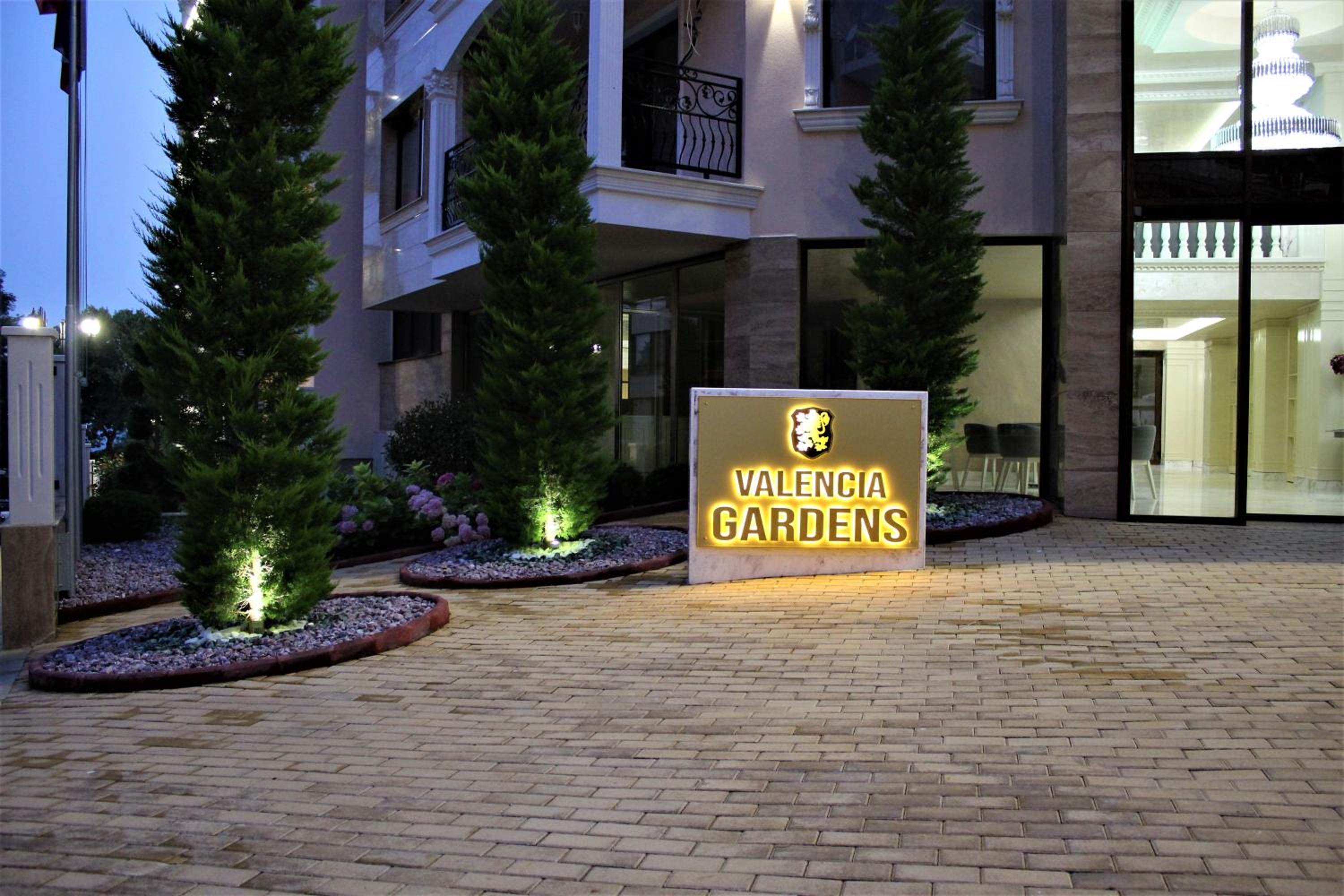 Valencia Gardens Luxury Studios