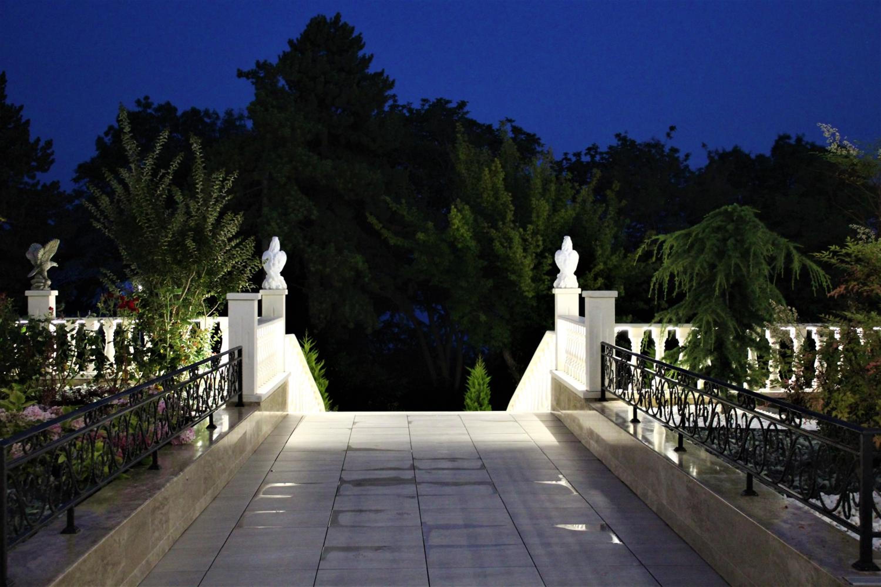 Valencia Gardens Luxury Studios