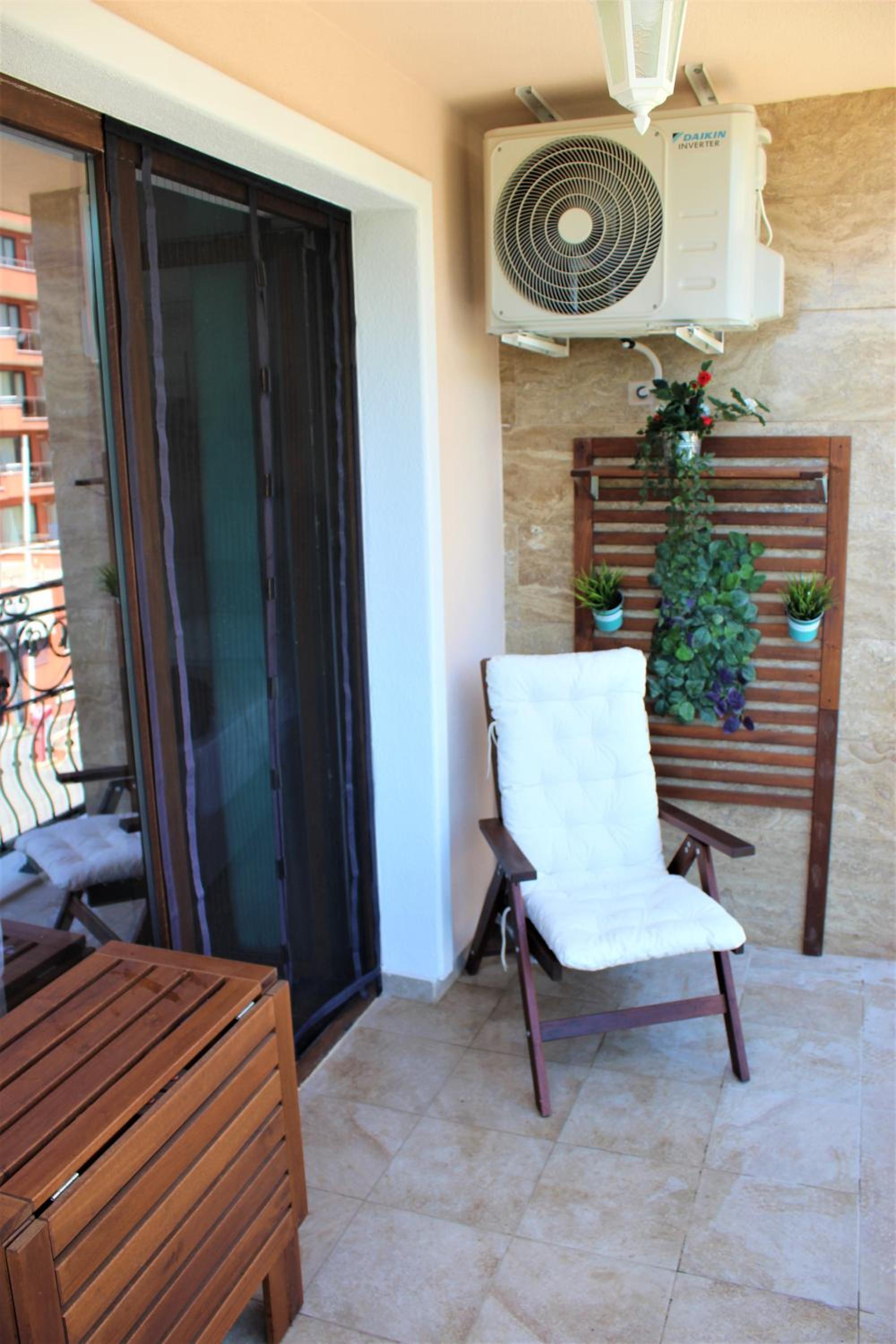 Valencia Gardens Luxury Studios