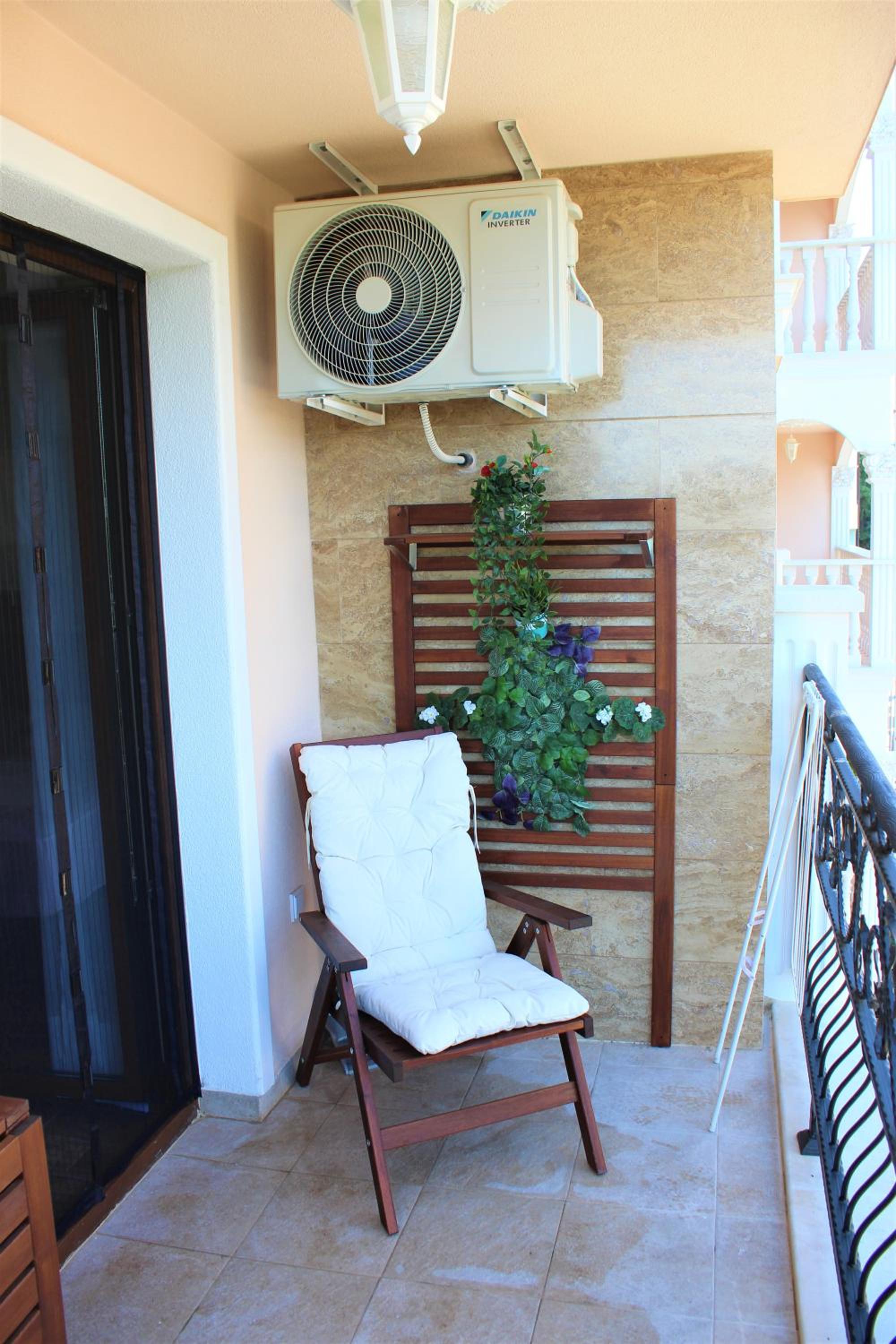 Valencia Gardens Luxury Studios