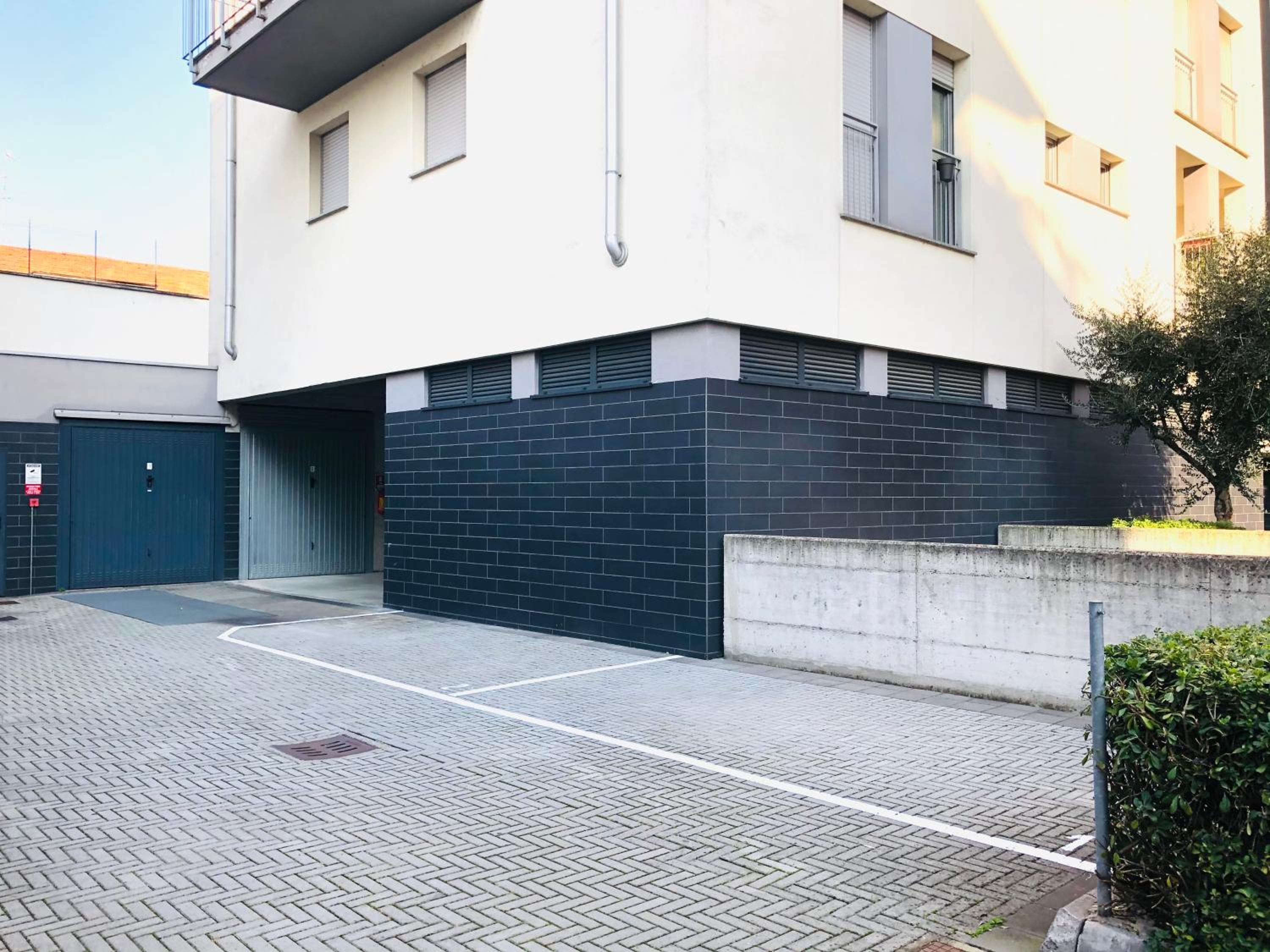 Stepandgo Milano Navigli