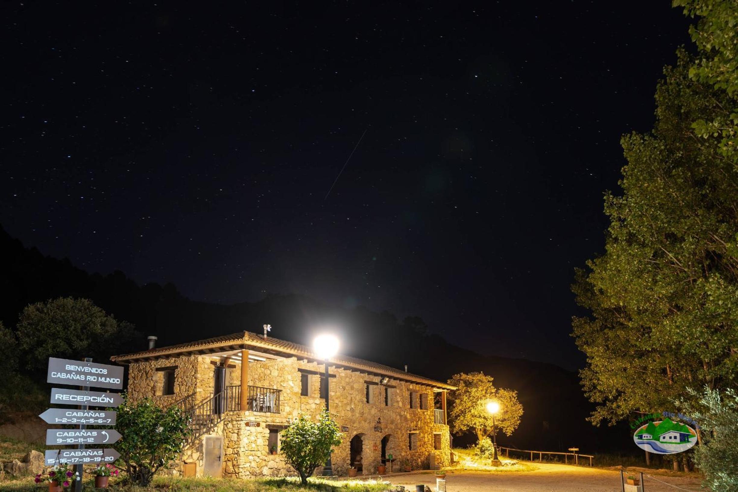 CABAÑAS RIO MUNDO