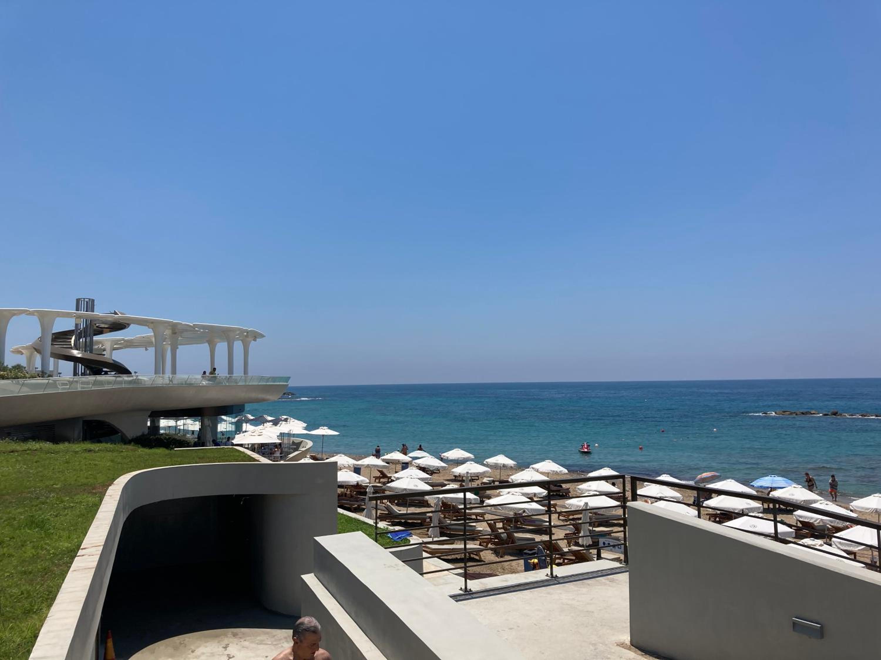 SUN JULZ Apartments on the Beach