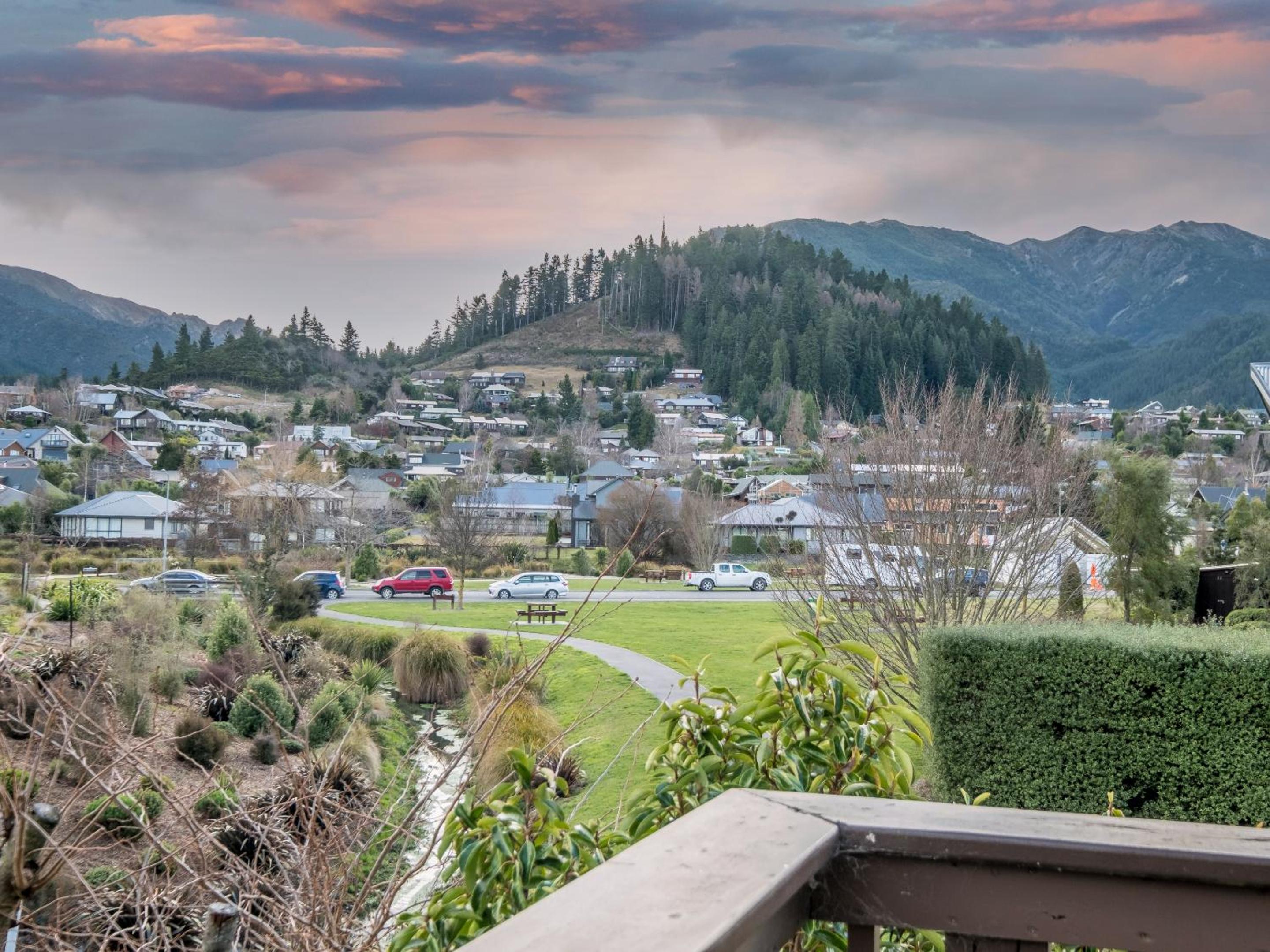 ASURE Hanmer Inn Motel Hanmer Springs view 4