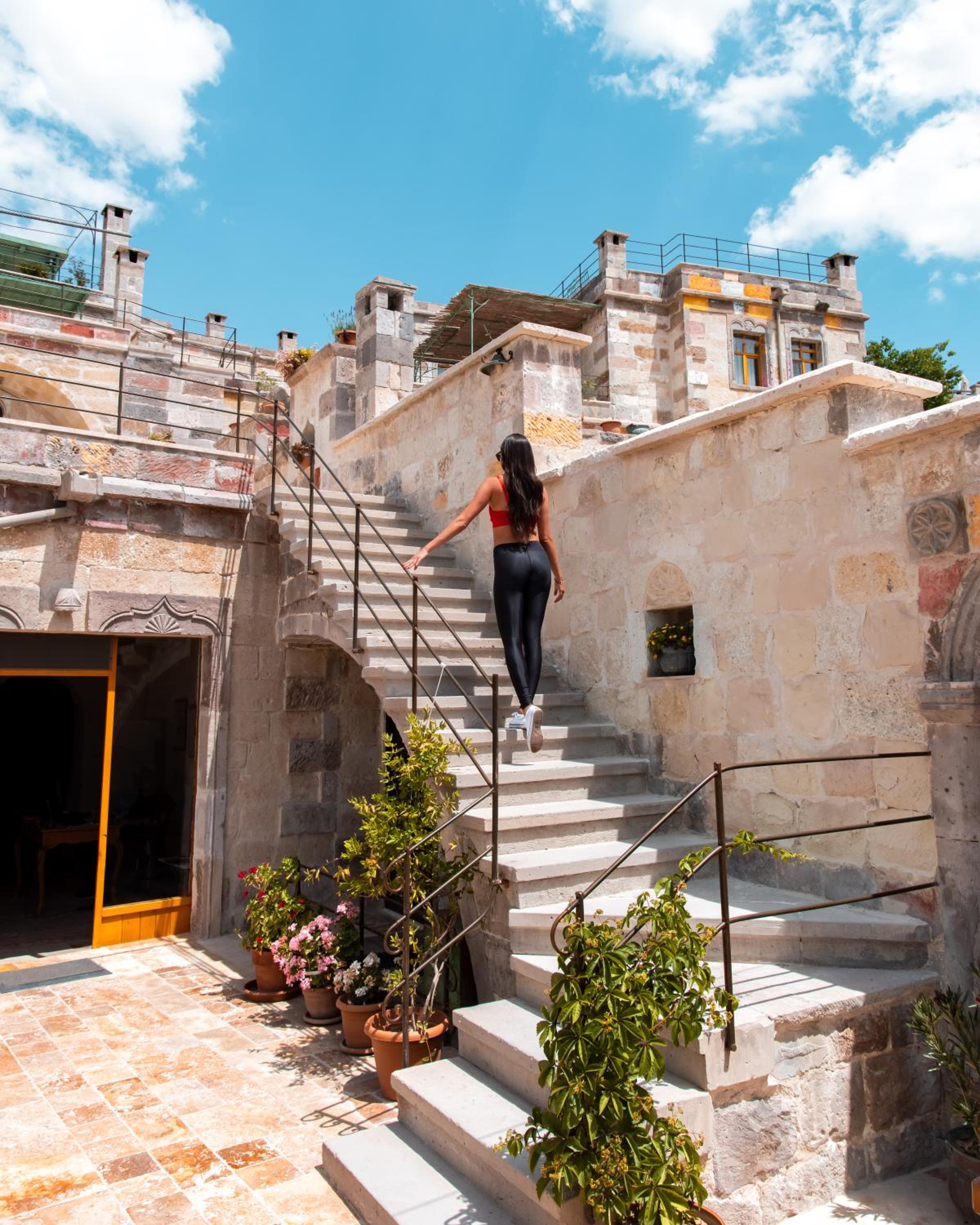 Seki Cave Suites - Image 117