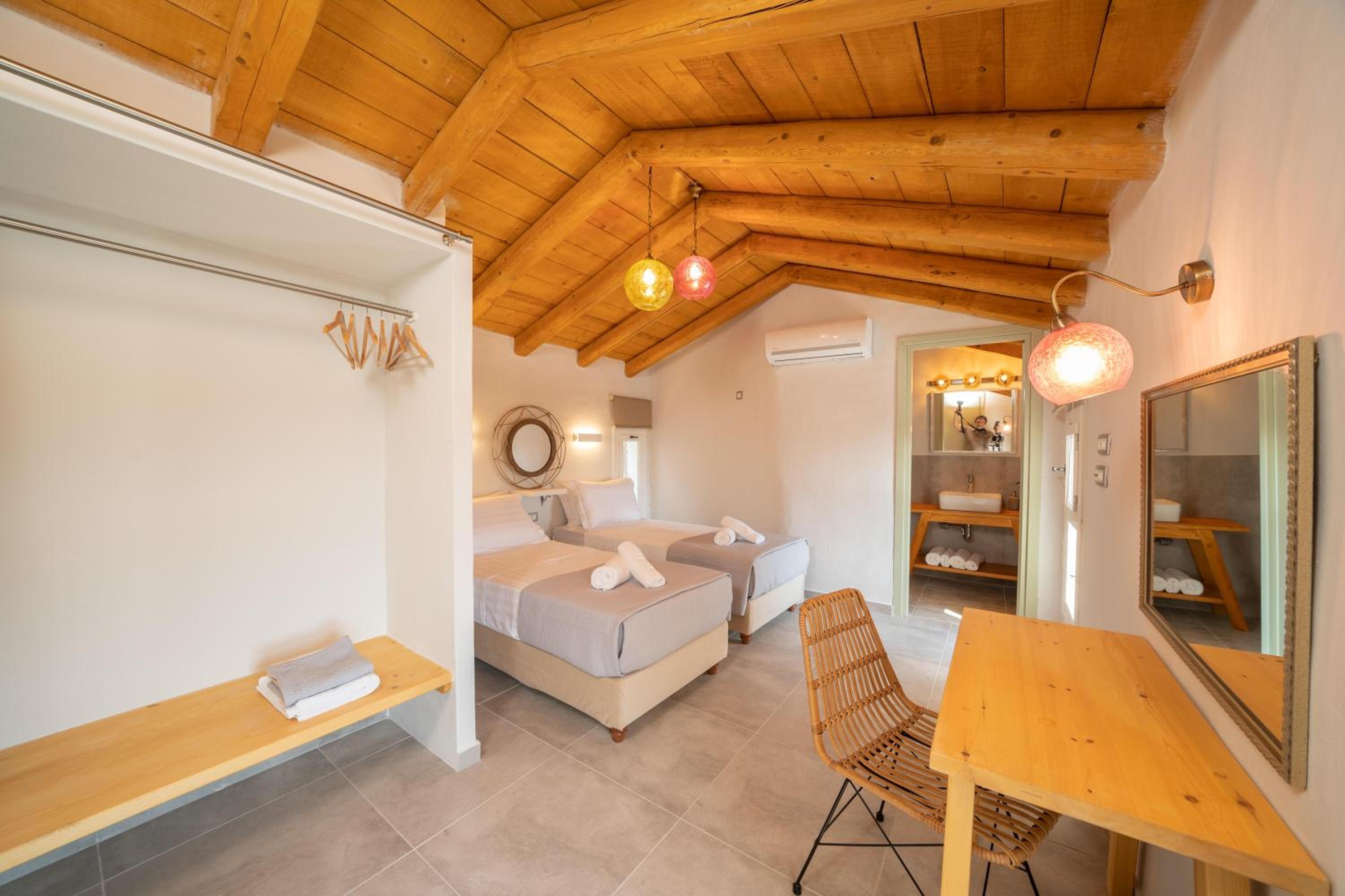 VILLA AGRILI view 5