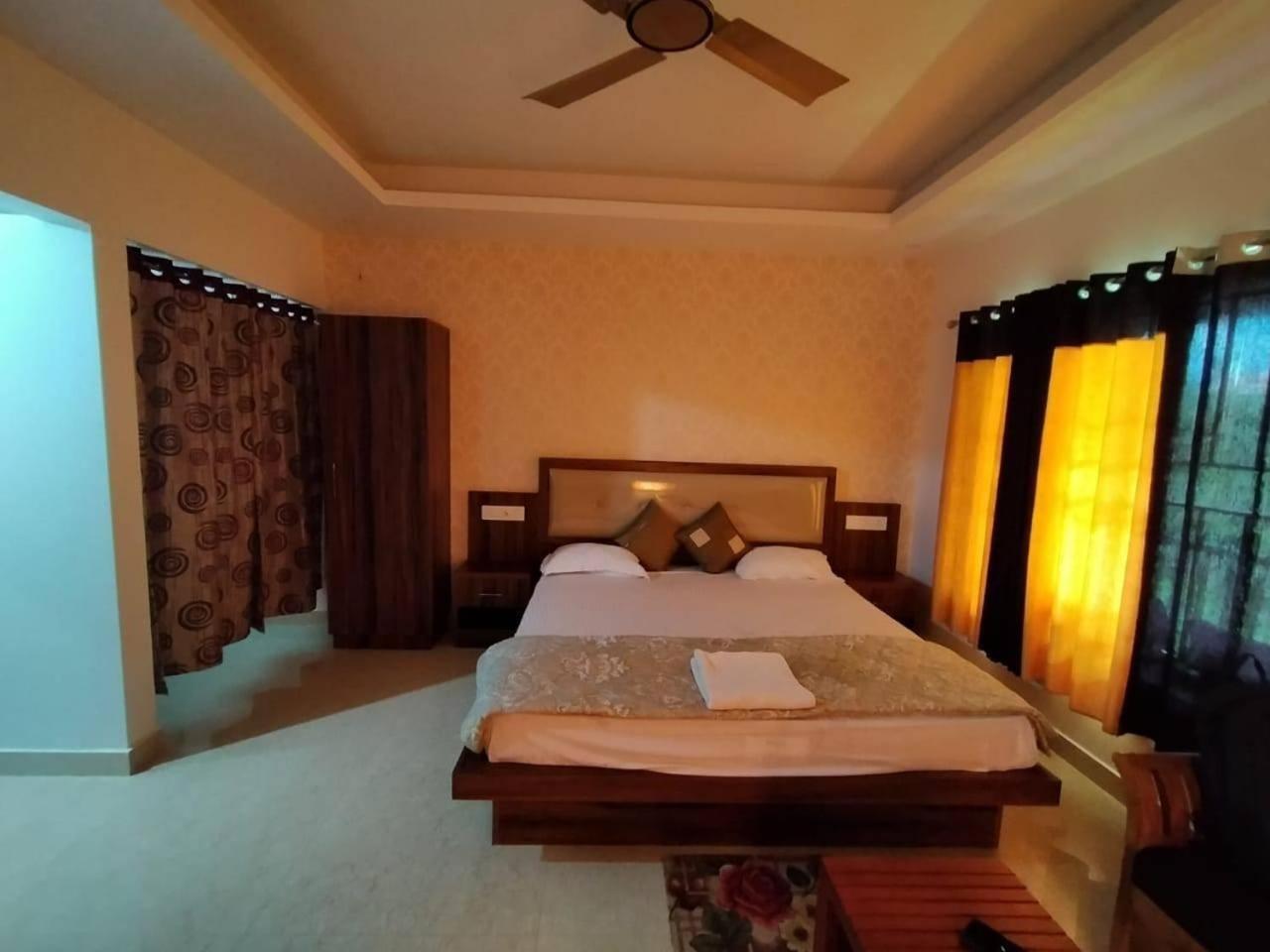 Photo 8