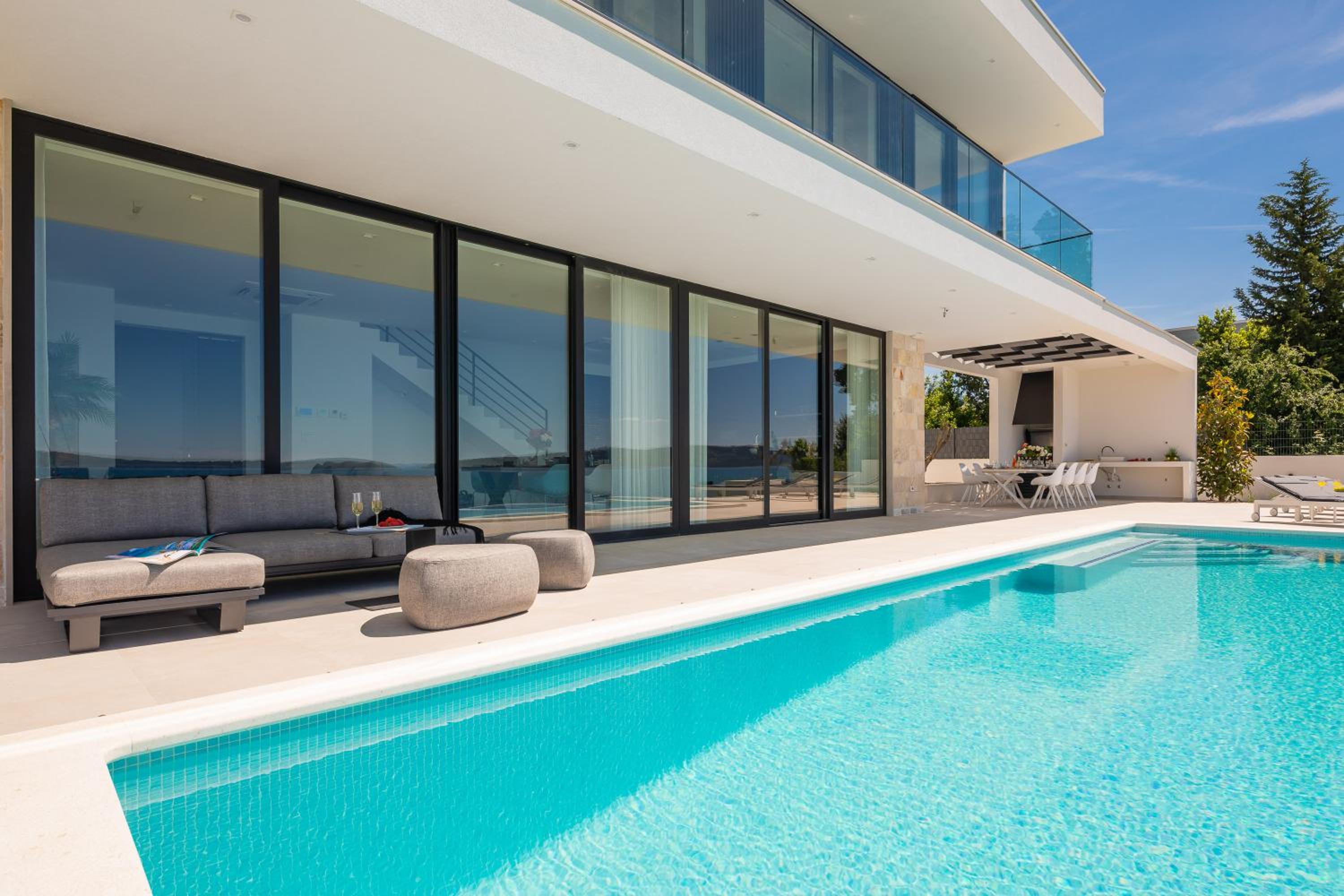 Beachfront Villa The View with Pool view 3