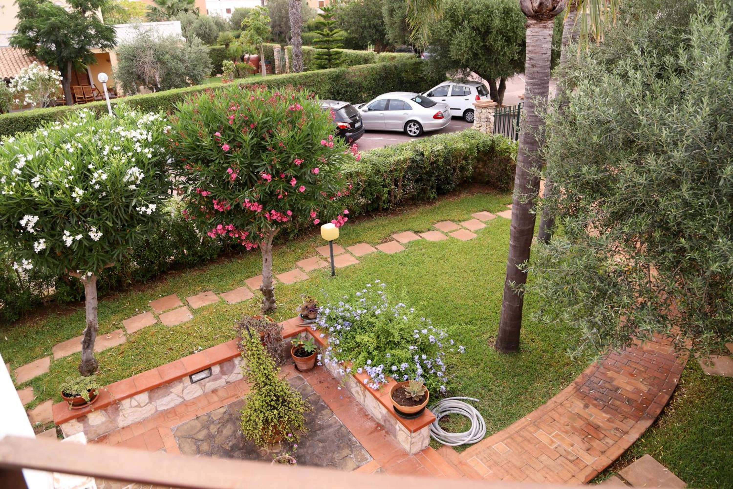Photo 21