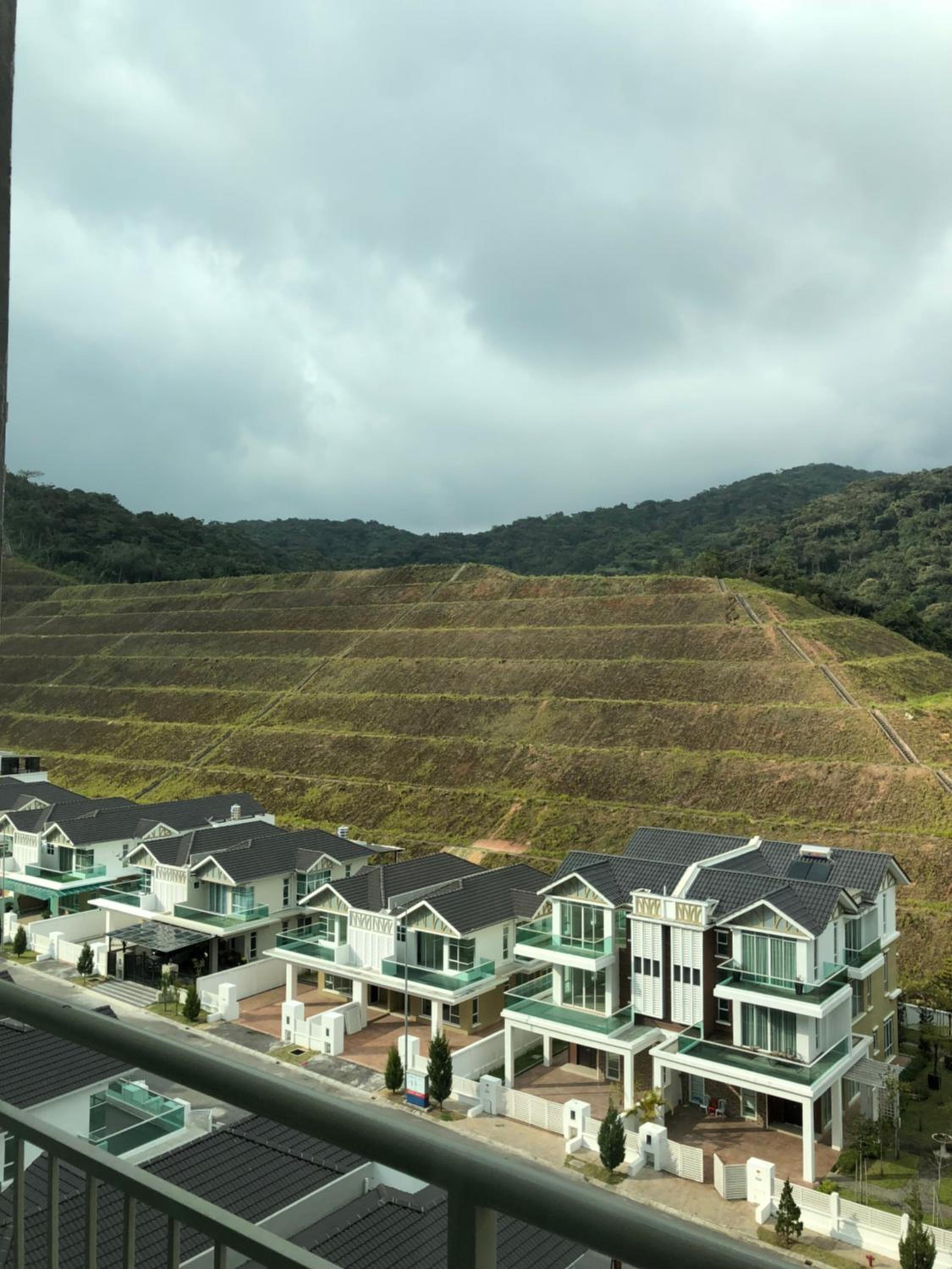 Play Residence at Golden Hills photo 8