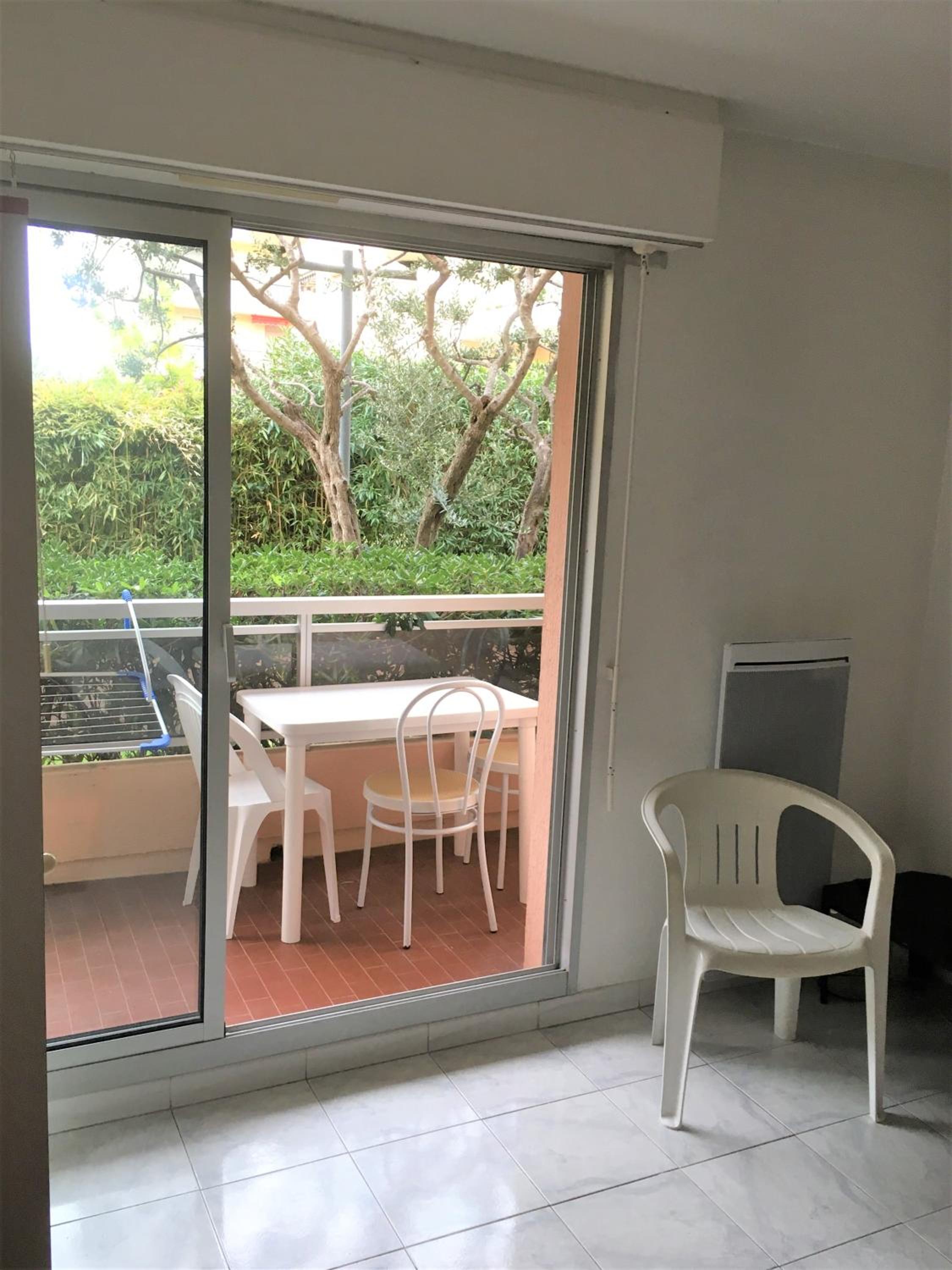 Studio bord de mer à proximité monaco et menton 2 personnes à roquebrune cap martin