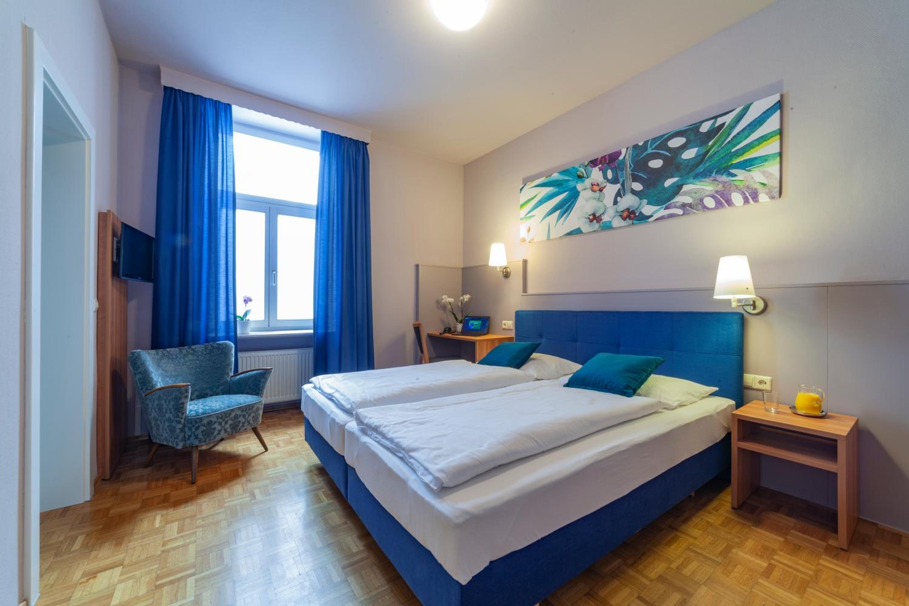 Stadthotel view 2