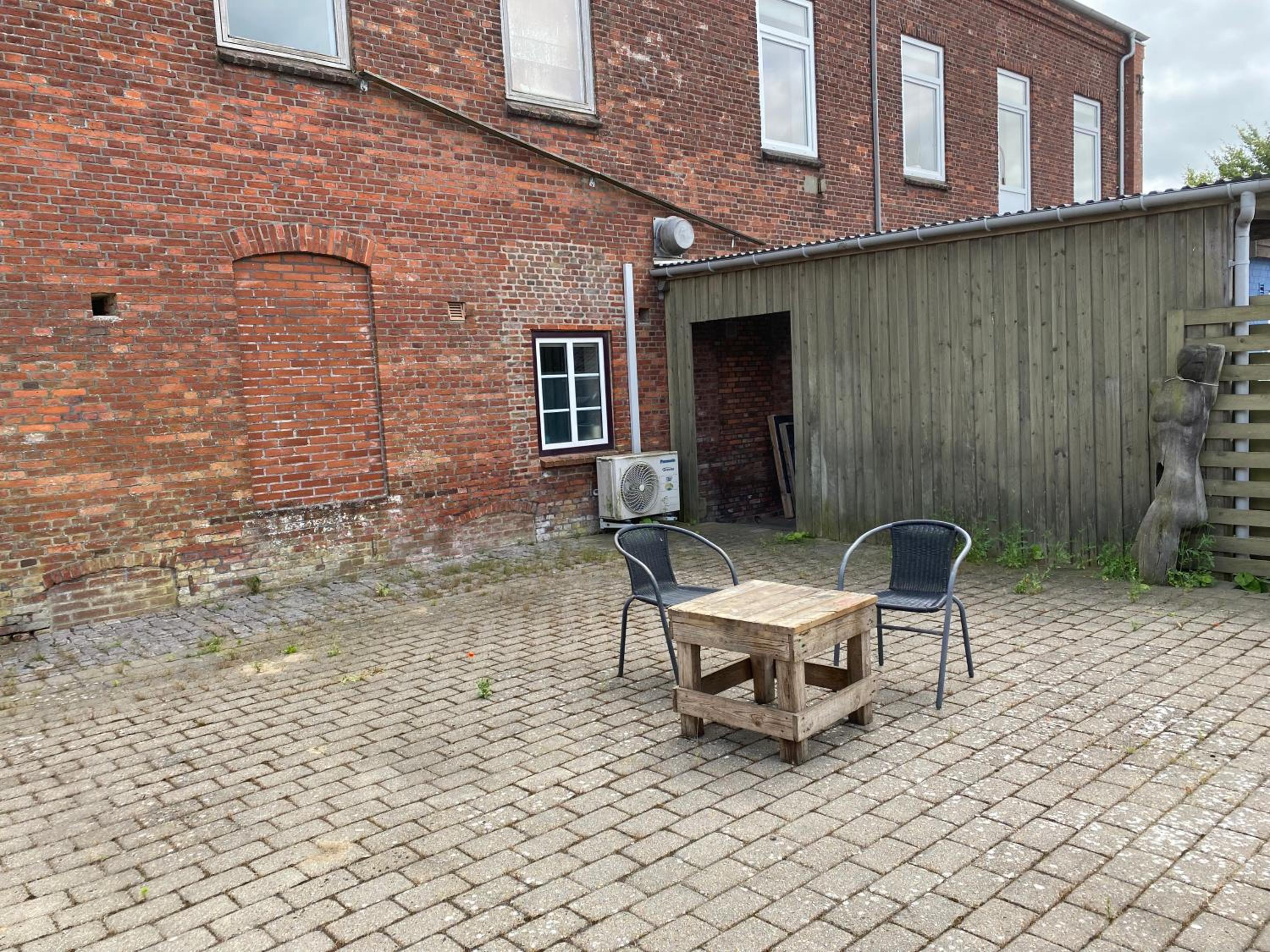N1 Apartment in the heart of Højer view 3