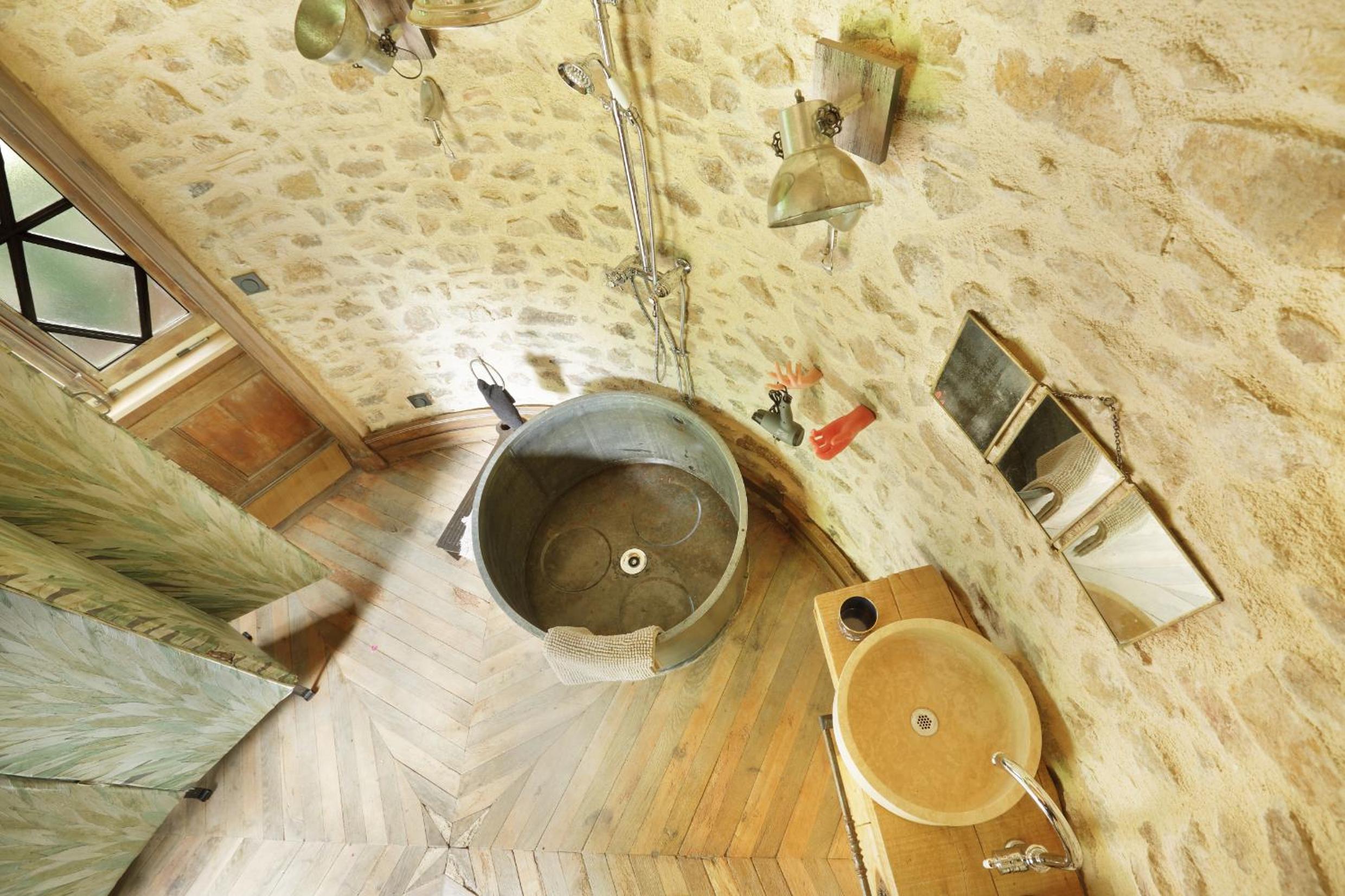 Photo 12