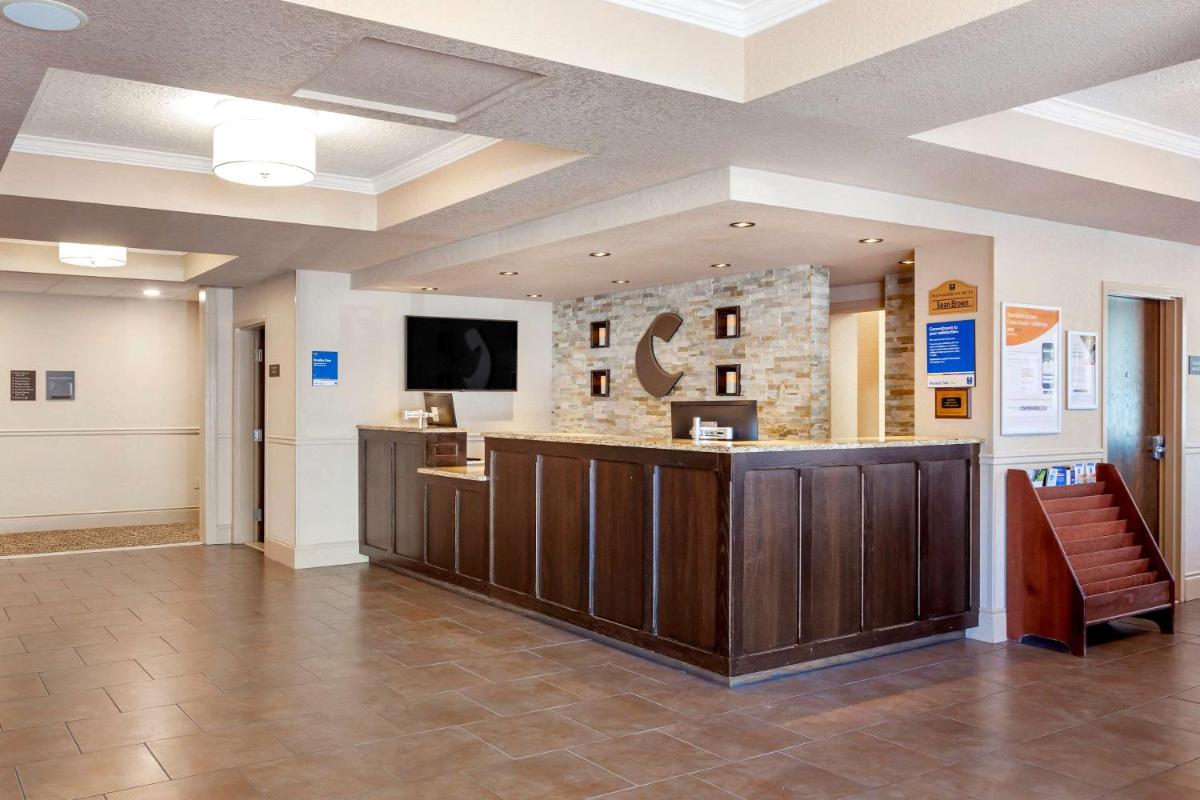 hotel reception