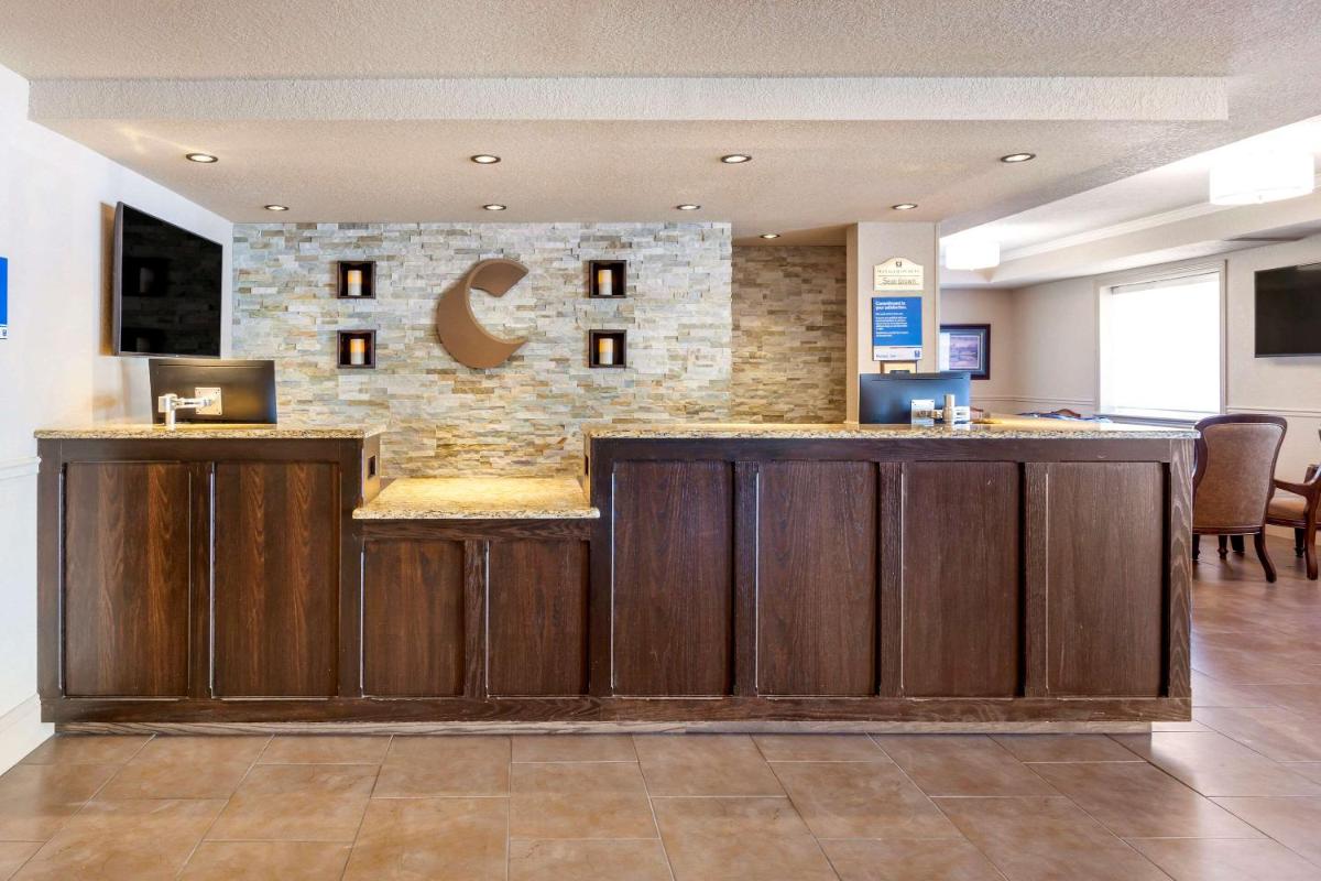 hotel reception