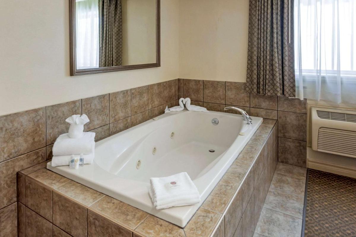 Jacuzzi
