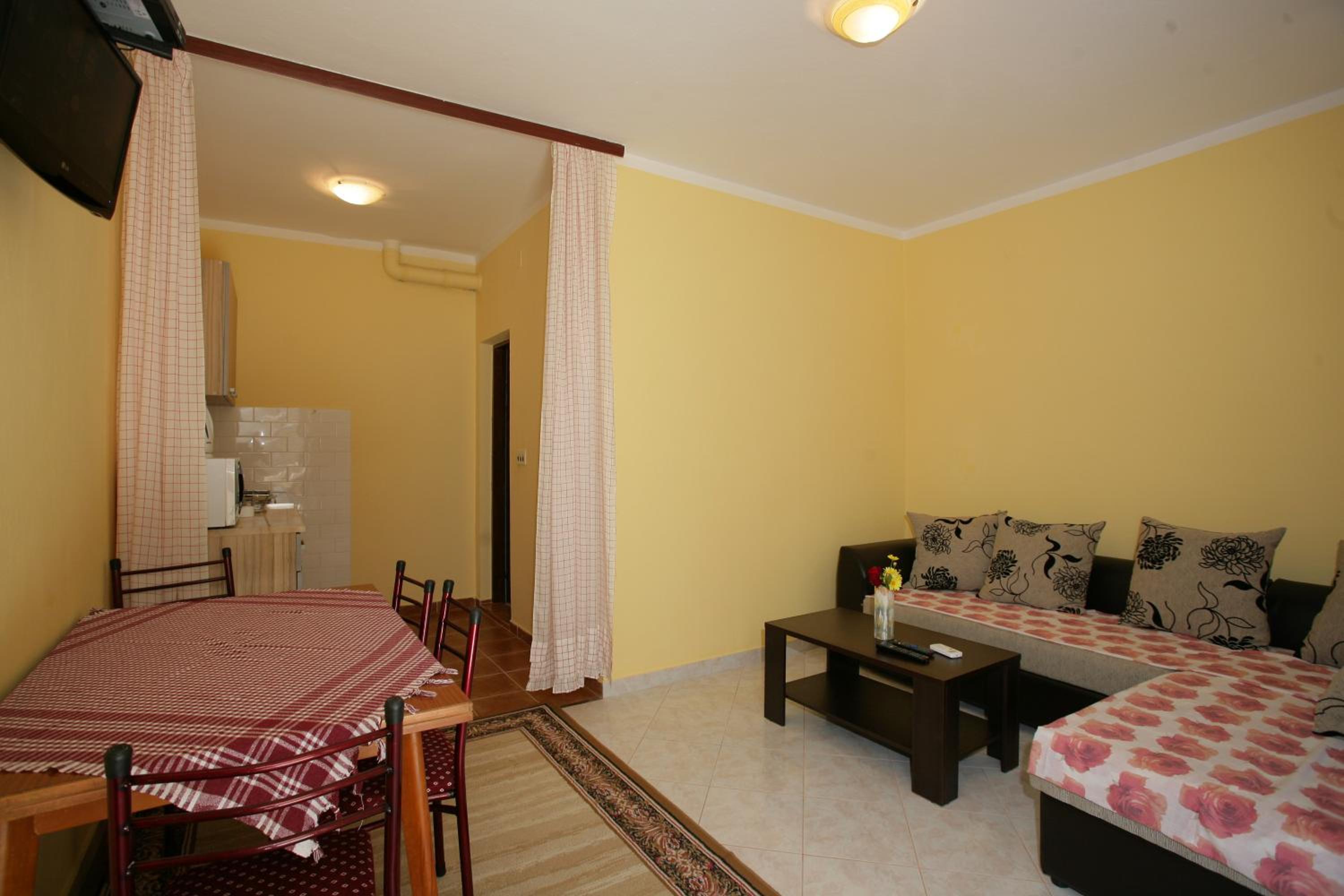 Apartments Cejovic