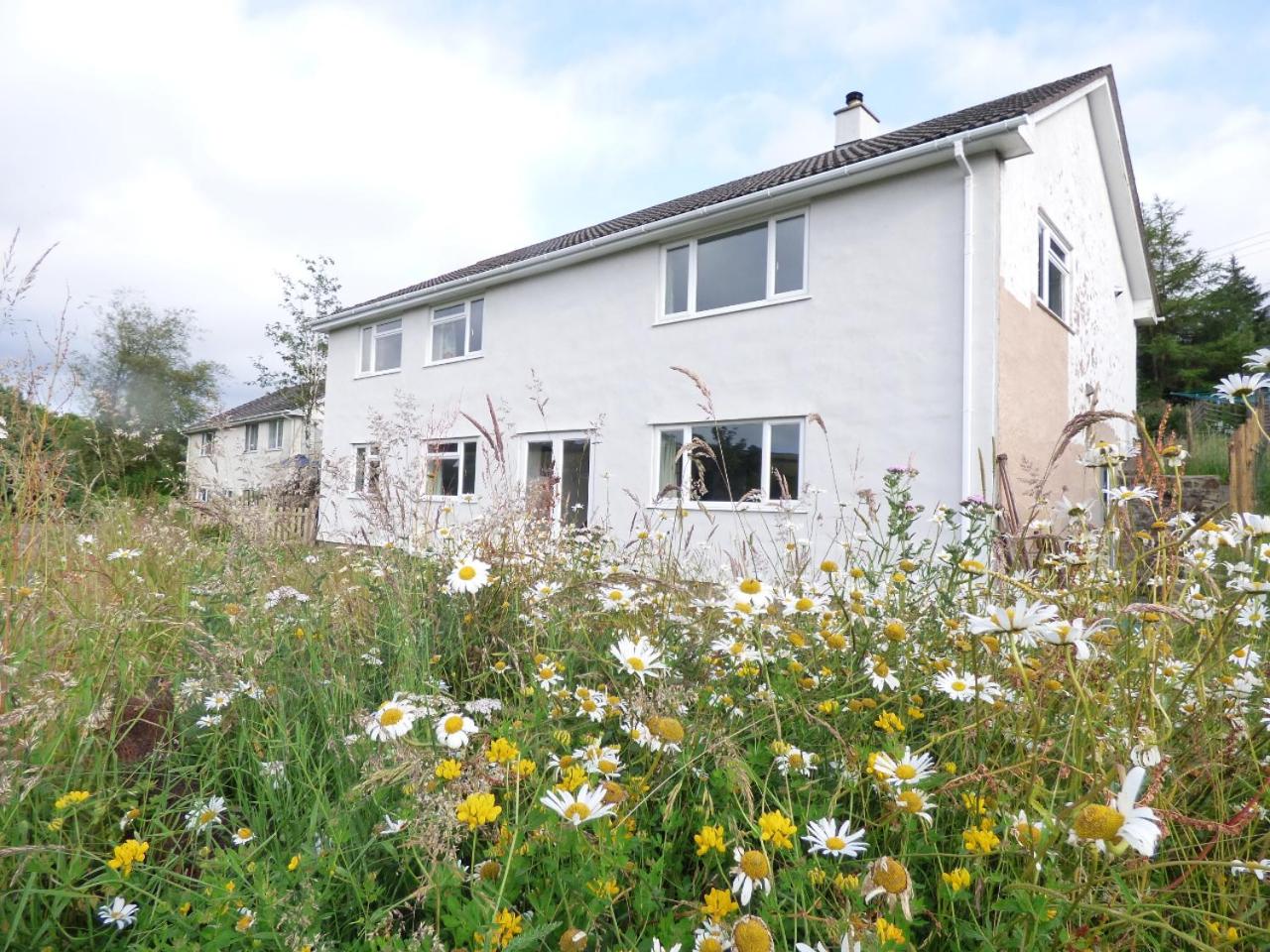 Highfield House, Parracombe, Modern B&B view 3