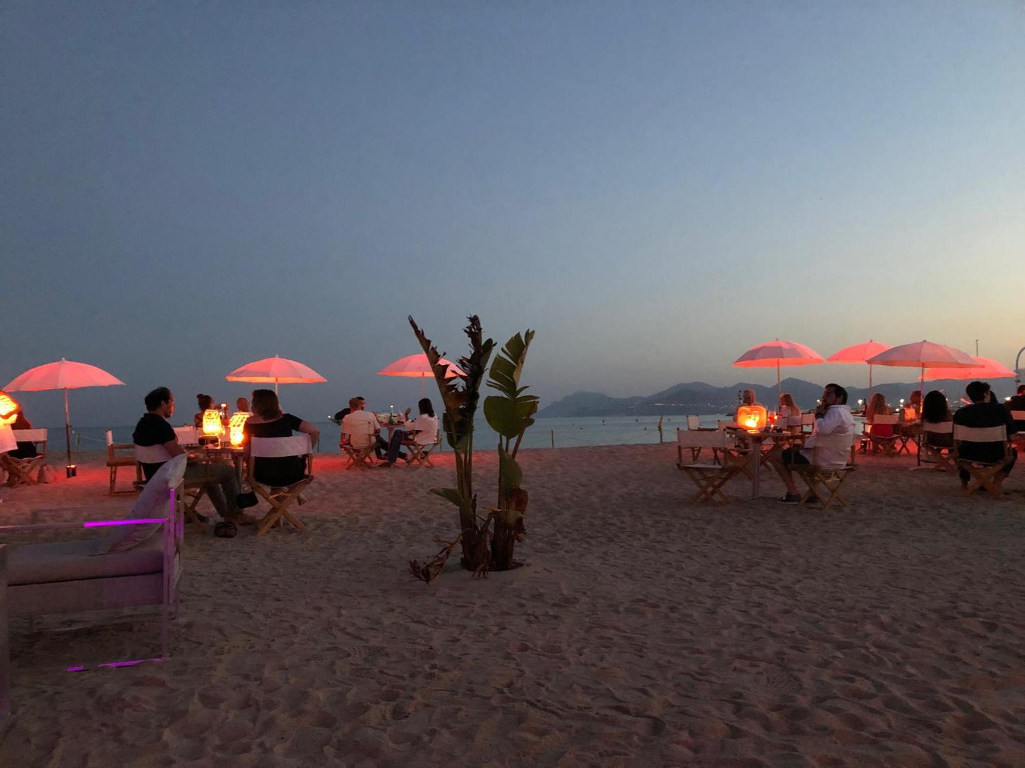 Fabulous Central 2BR - Prime Location, Walk to Croisette & Palais - By Totolulu Cannes Yellow Corner
