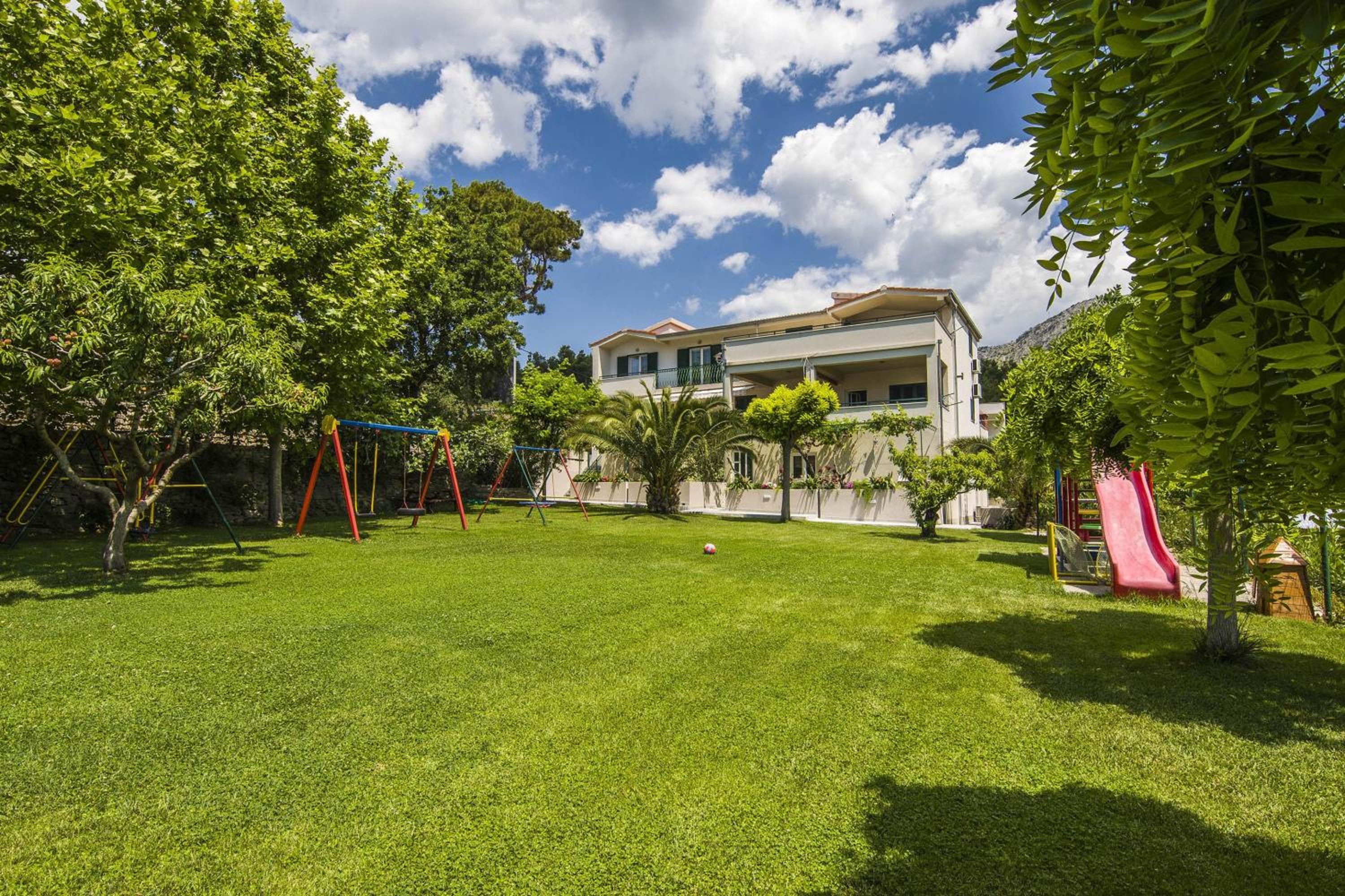 Villa Dvori Viškovi view 4