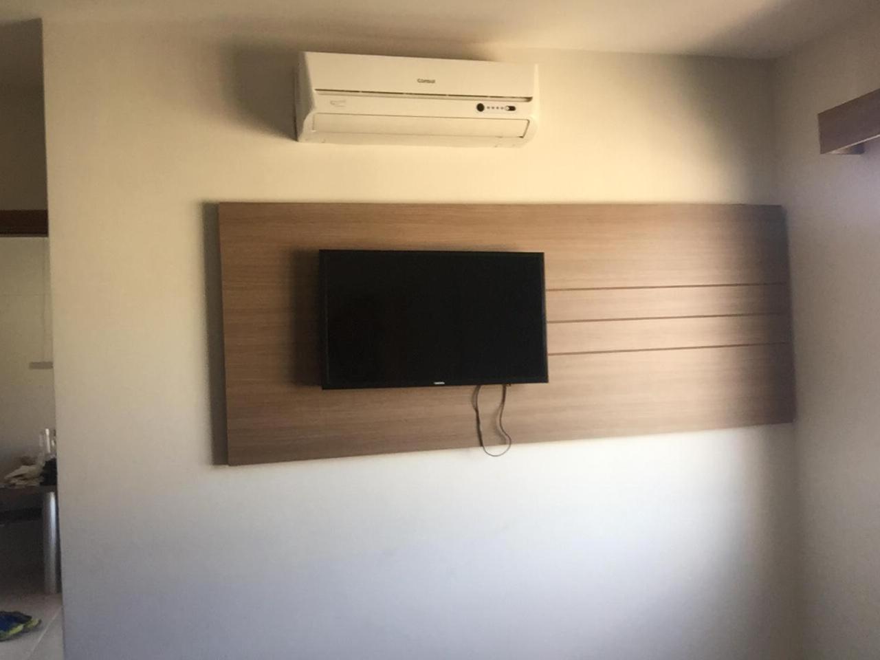 Flat Familiar a 400 metros do Hot Park com Piscinas e Conforto