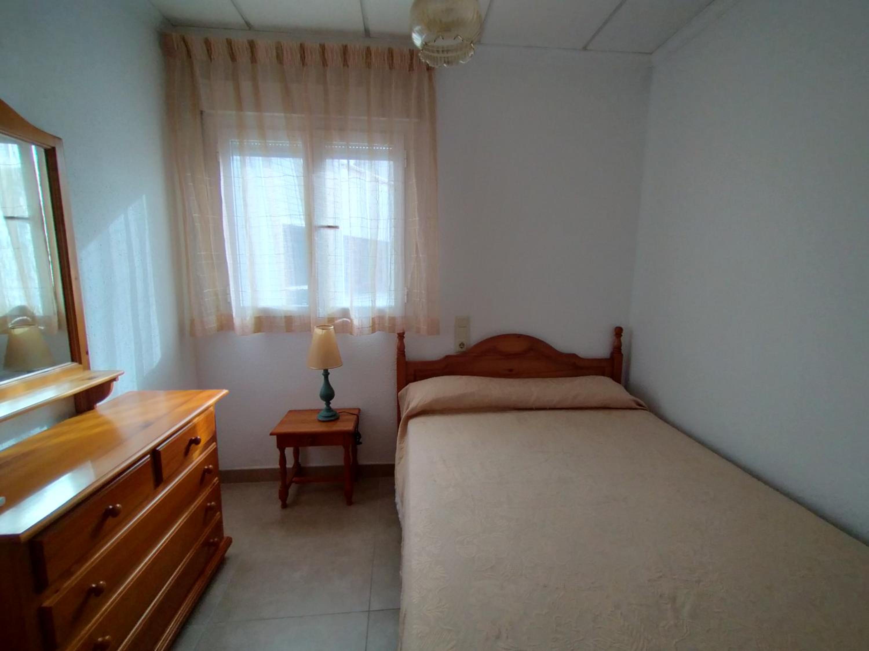 apartamento con aire acondicionado de tres dormitorios en el centro y junto a la playa photo 5