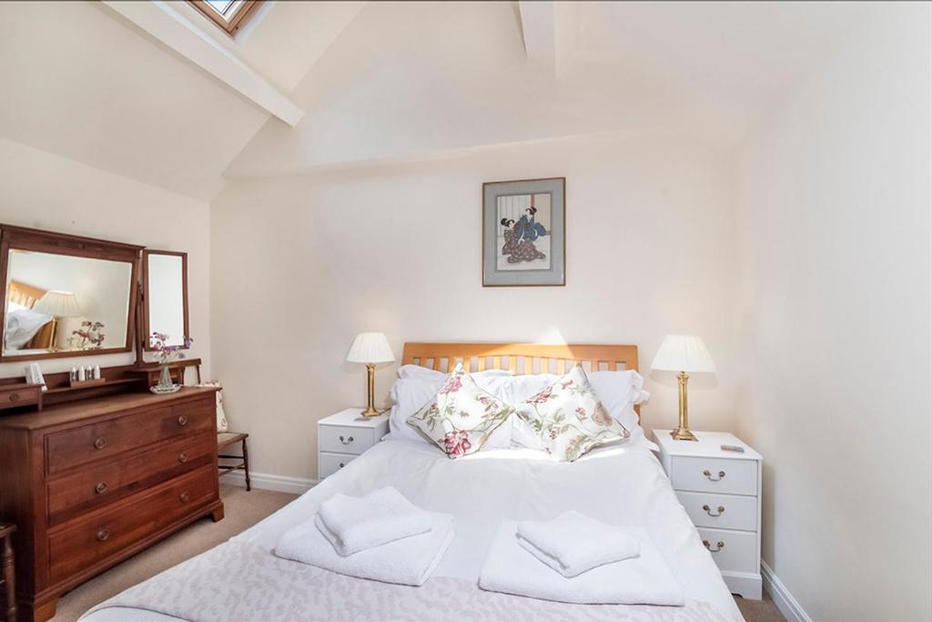 Cavalier Cottage view 3